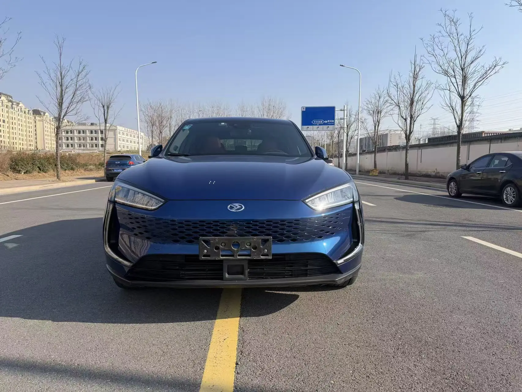 SERES Cyrus SF5  из Китая