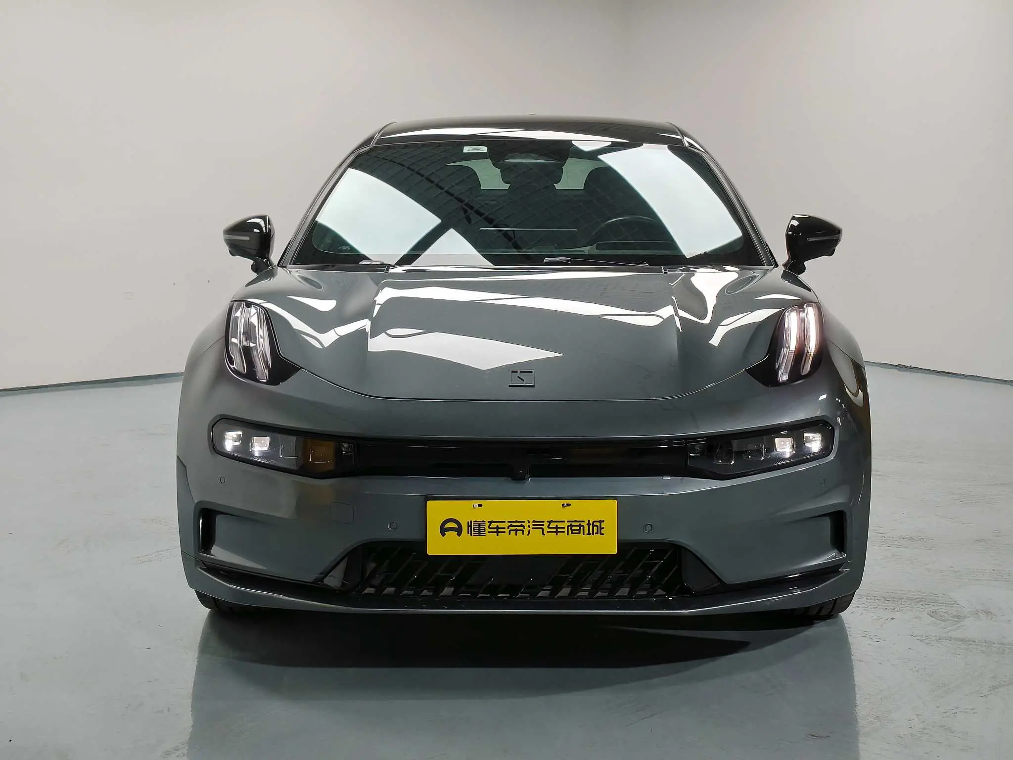 ZEEKR 001  из Китая