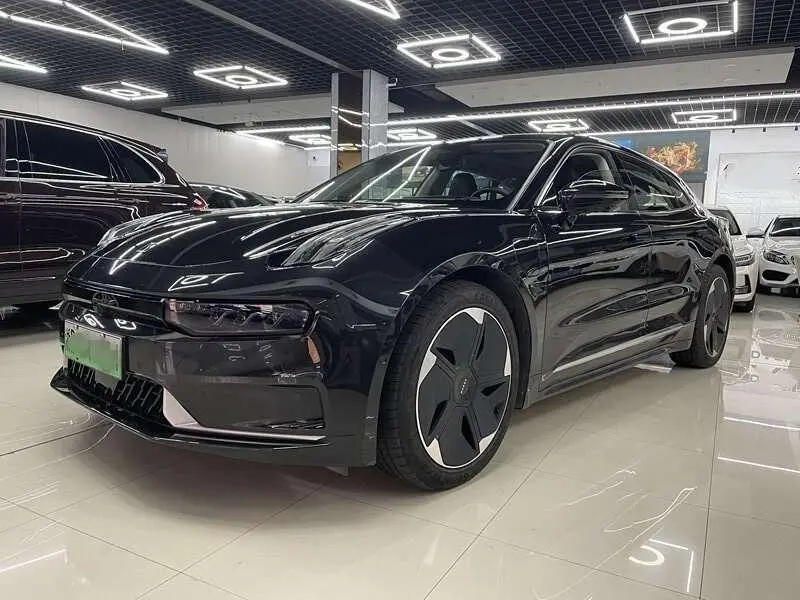 ZEEKR 001  из Китая