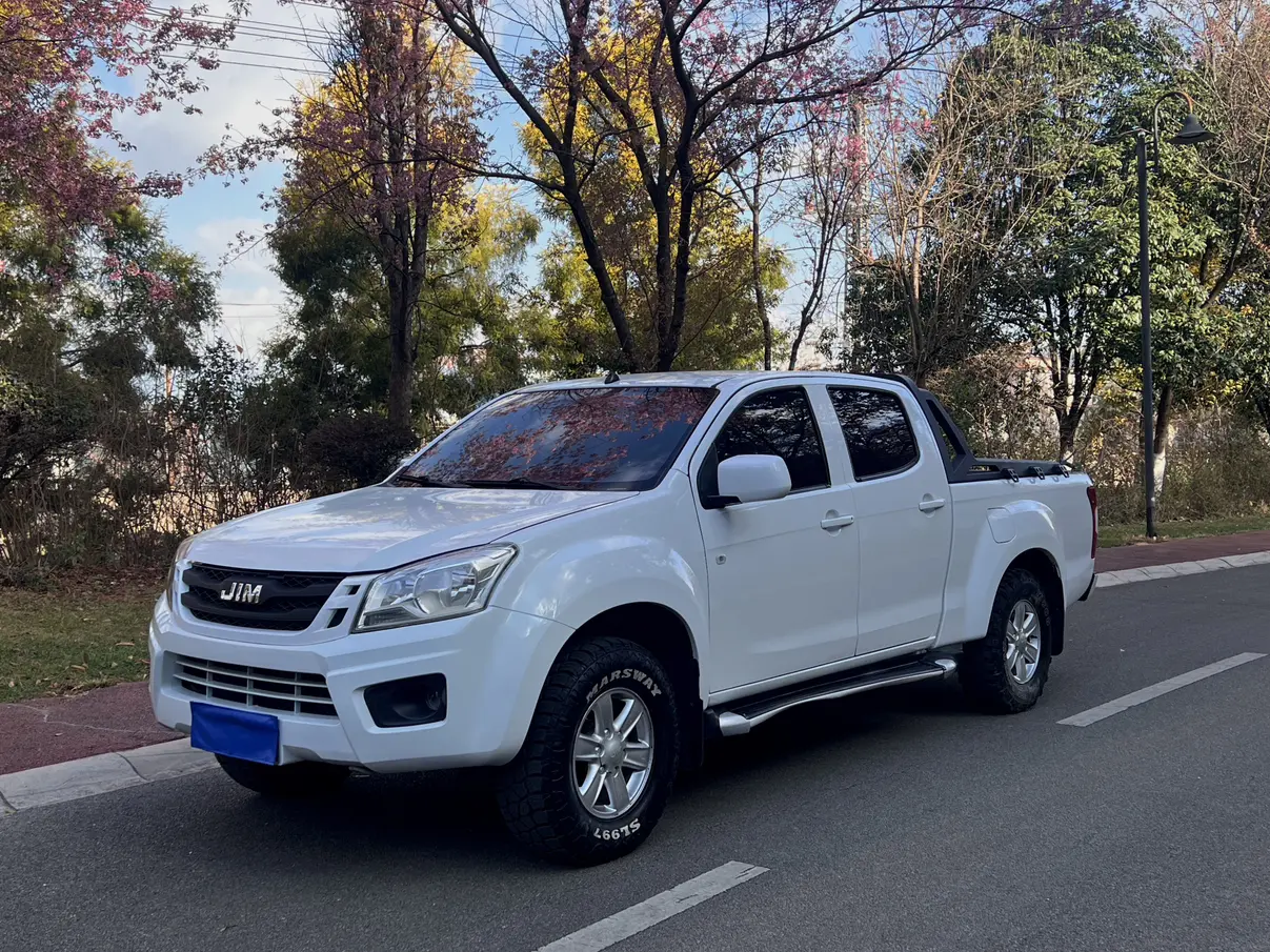 Isuzu RE-MAX  из Китая