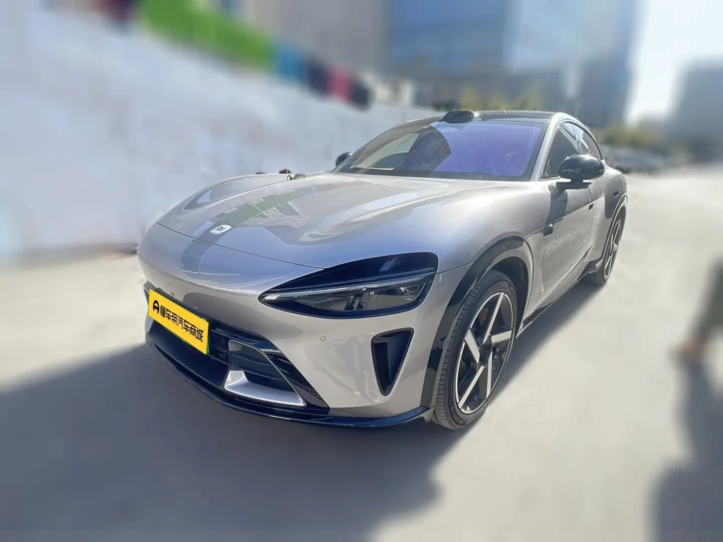 Xiaomi car Xiaomi YU7  из Китая