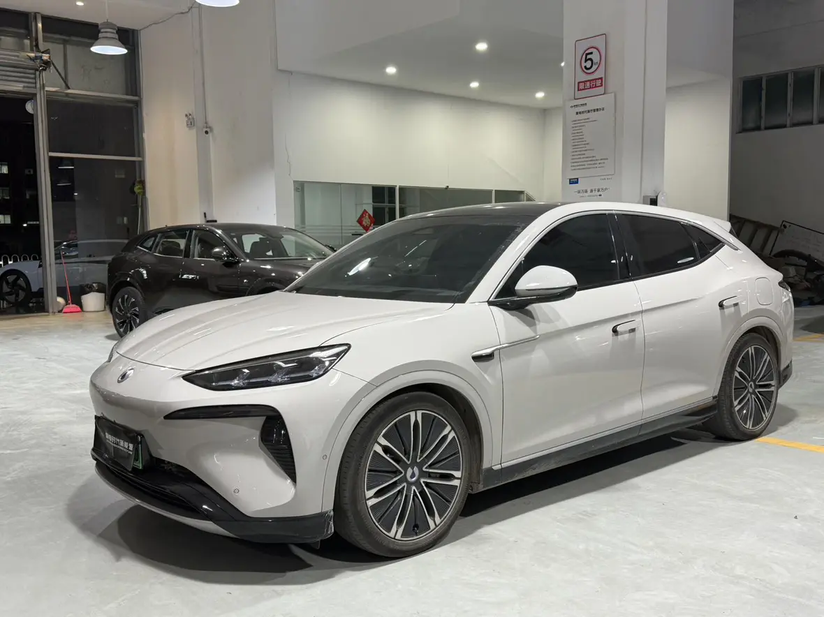 Denza N7  из Китая