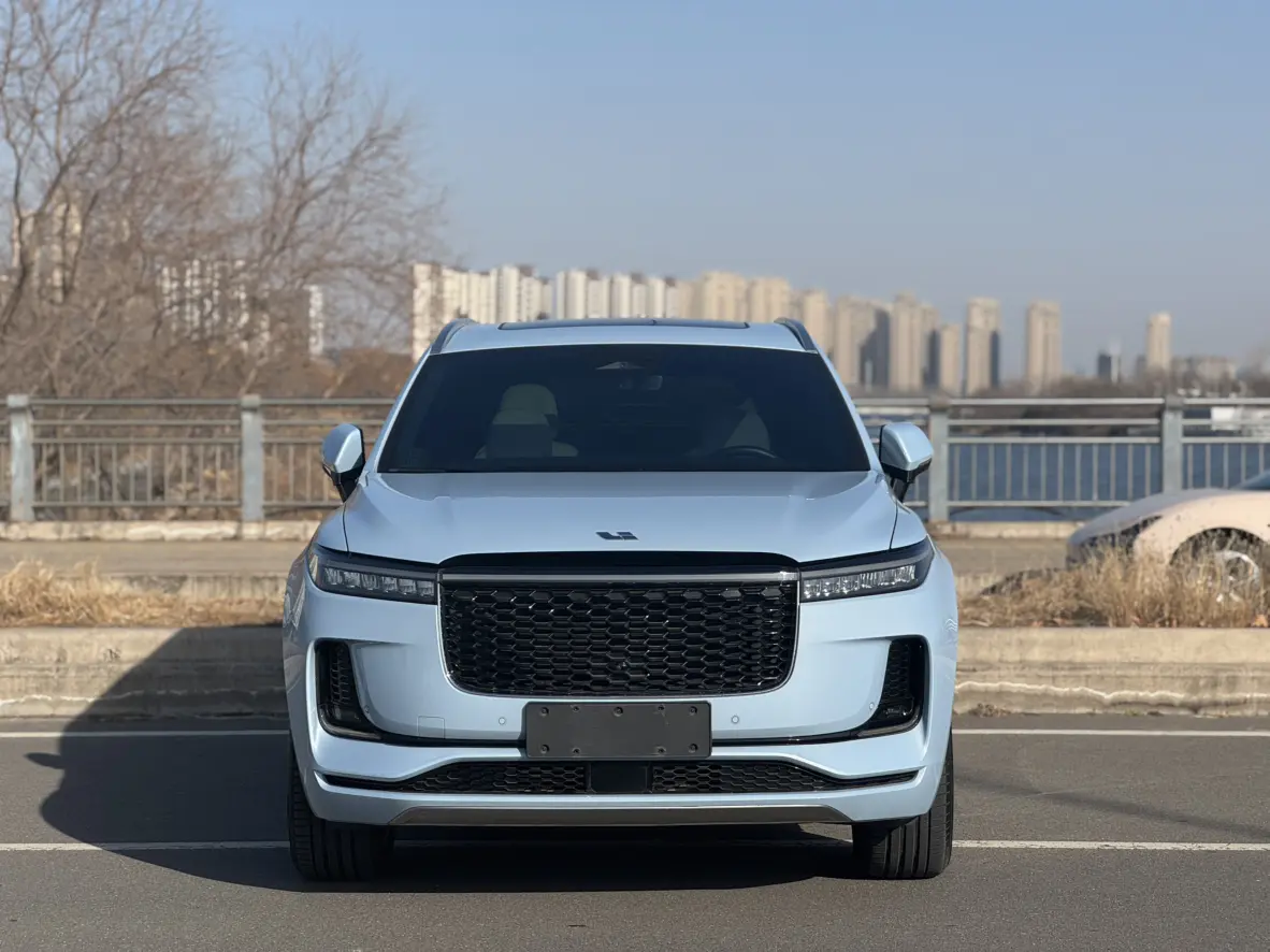 Li ONE (Ideal ONE)  из Китая