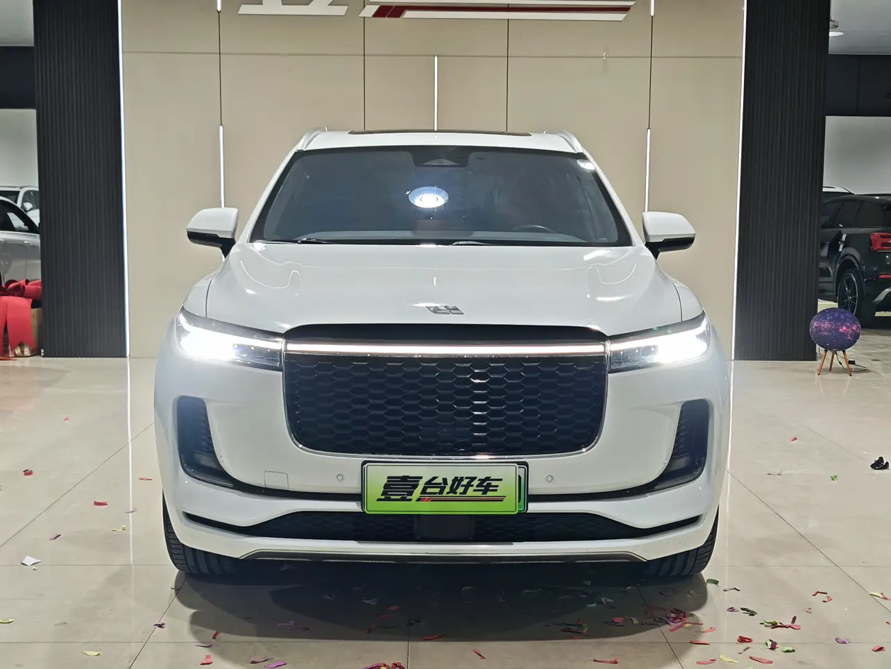 Li ONE (Ideal ONE)  из Китая