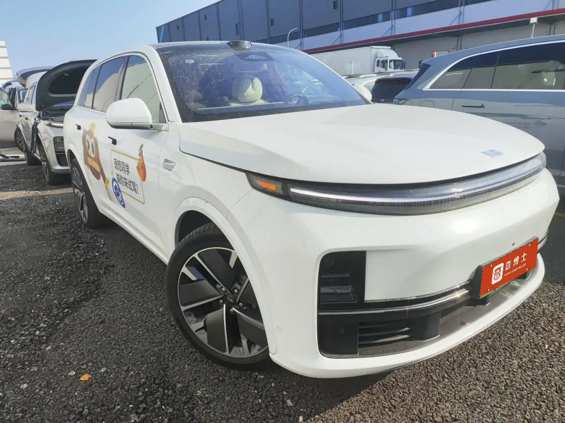 Li L7 (Ideal L7)  из Китая