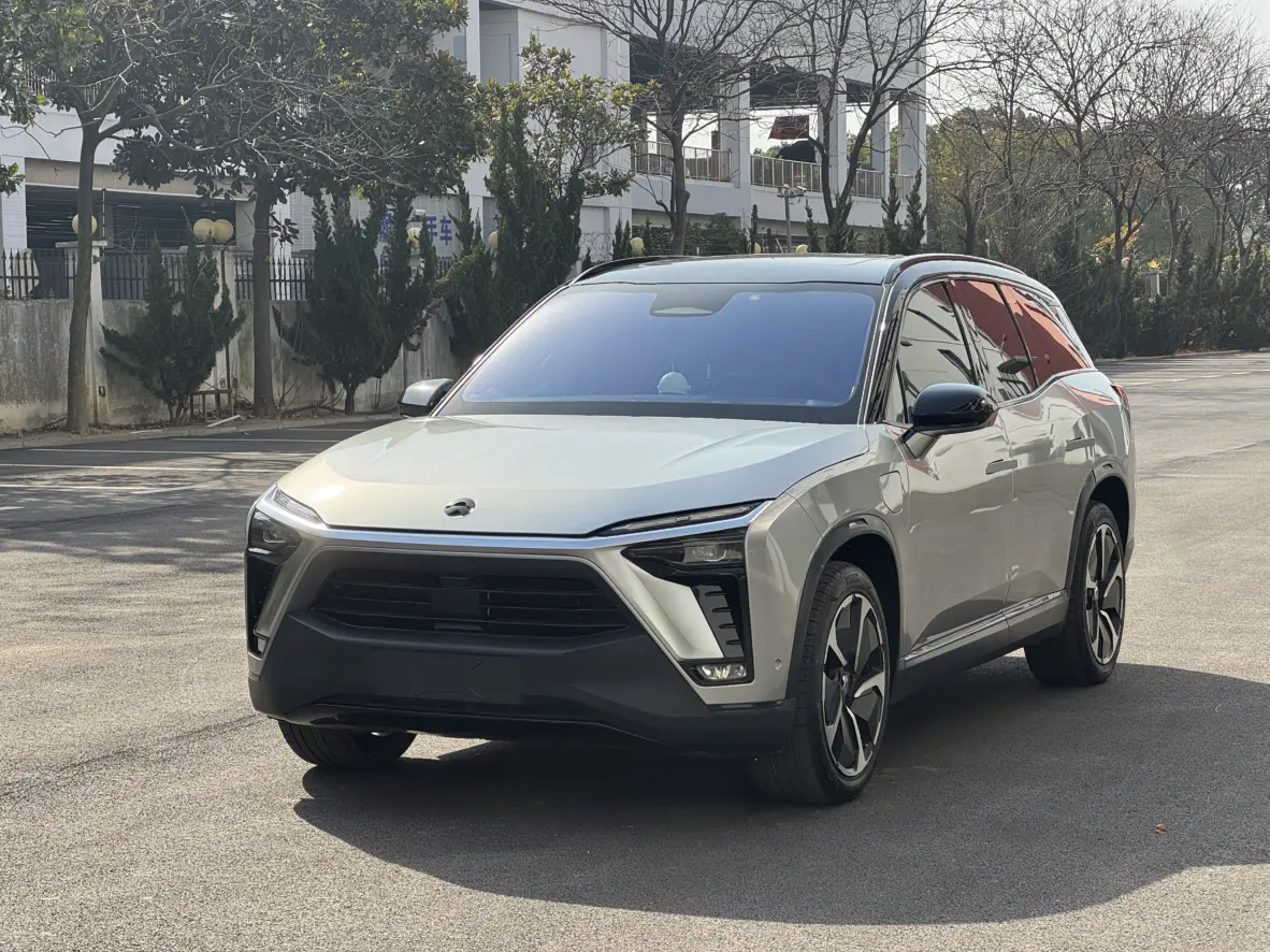 NIO ES8  из Китая