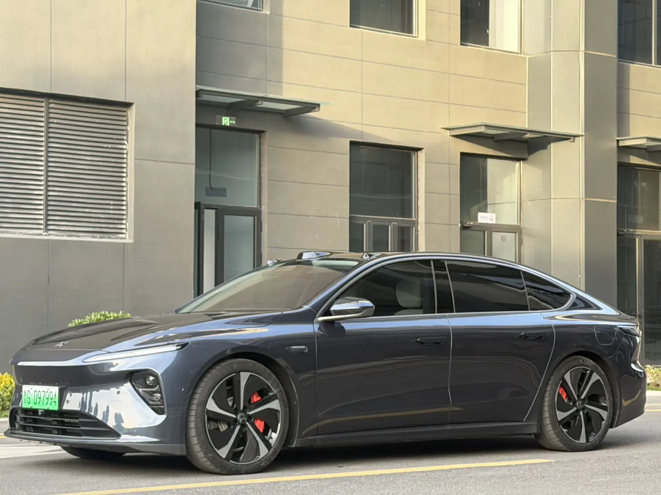 NIO ET7  из Китая