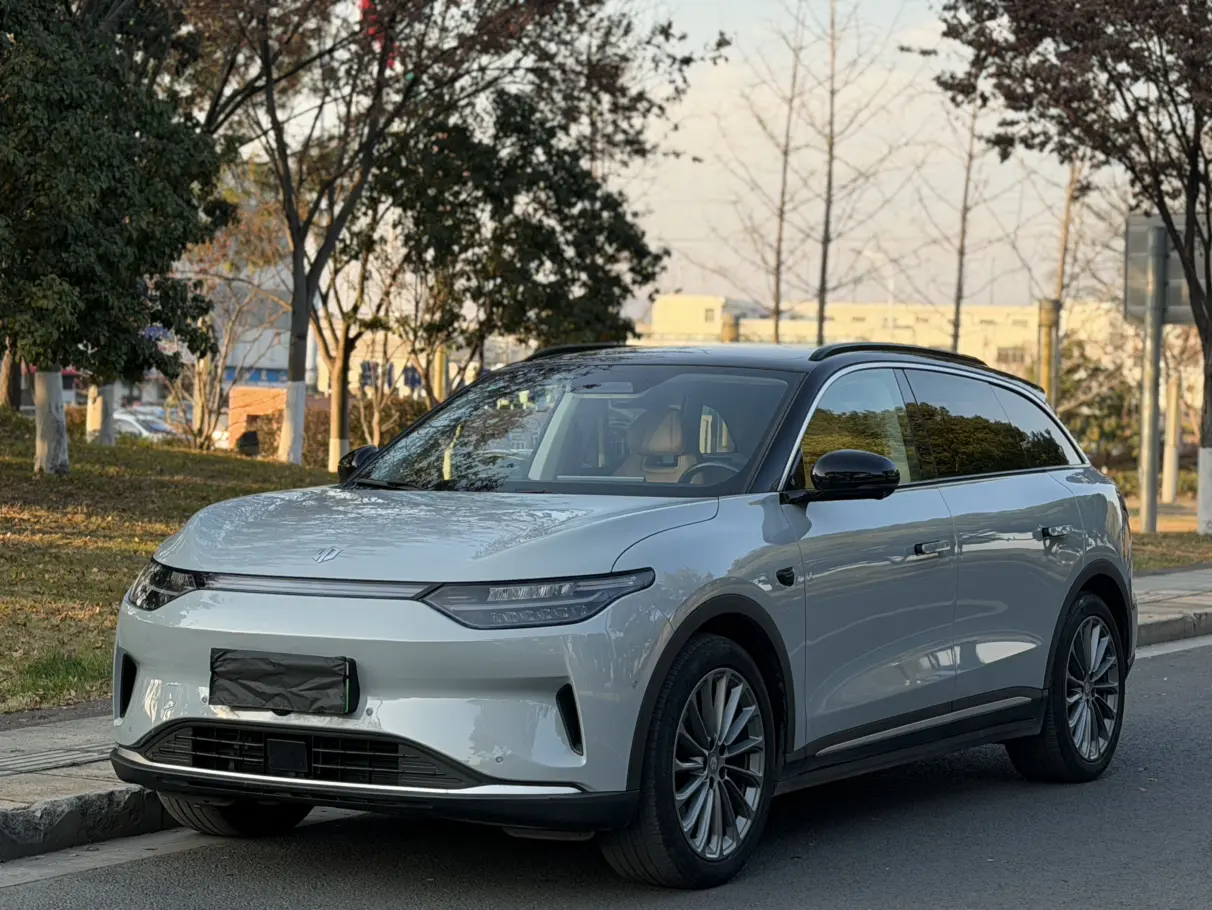 Leapmotor Zero running C11  из Китая