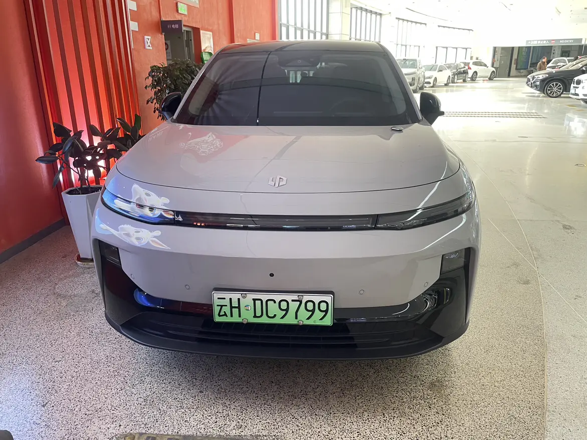 Leapmotor B10  из Китая