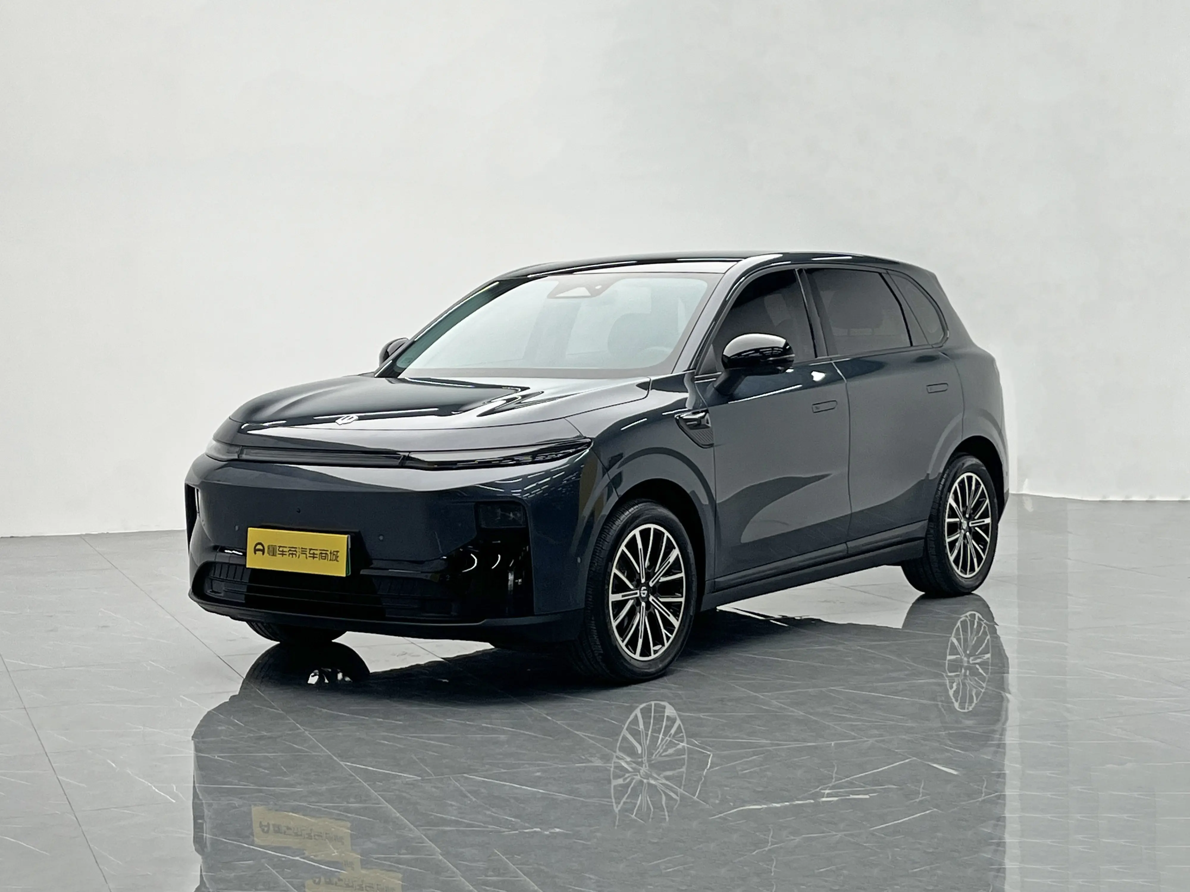 Leapmotor B10  из Китая