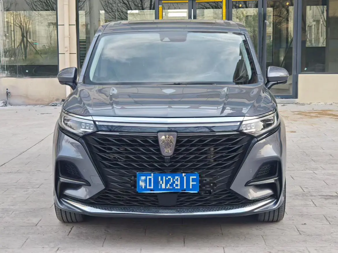 Roewe iMAX8  из Китая