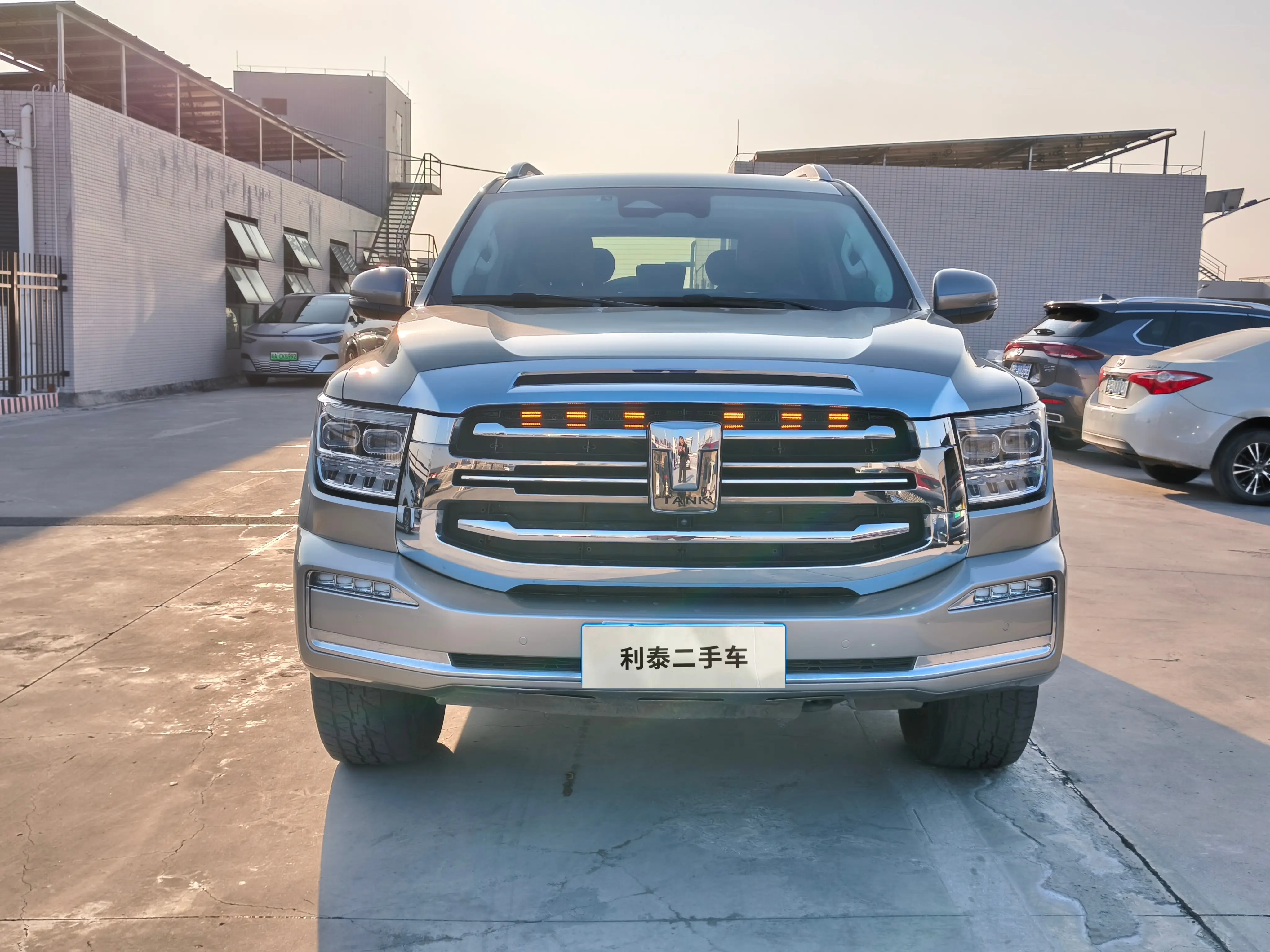 Tank 500  из Китая