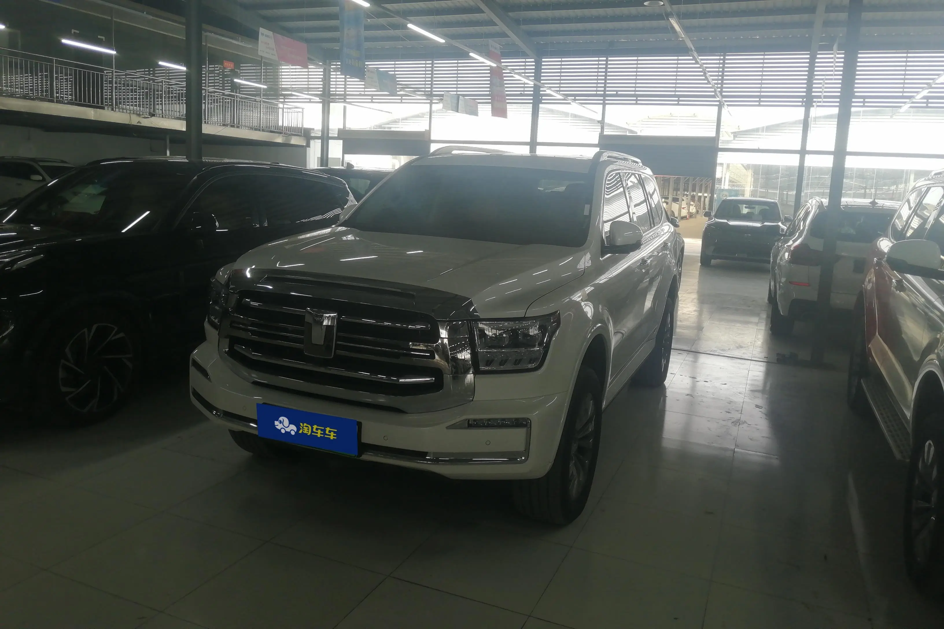 Tank 400 Hi4-T  из Китая