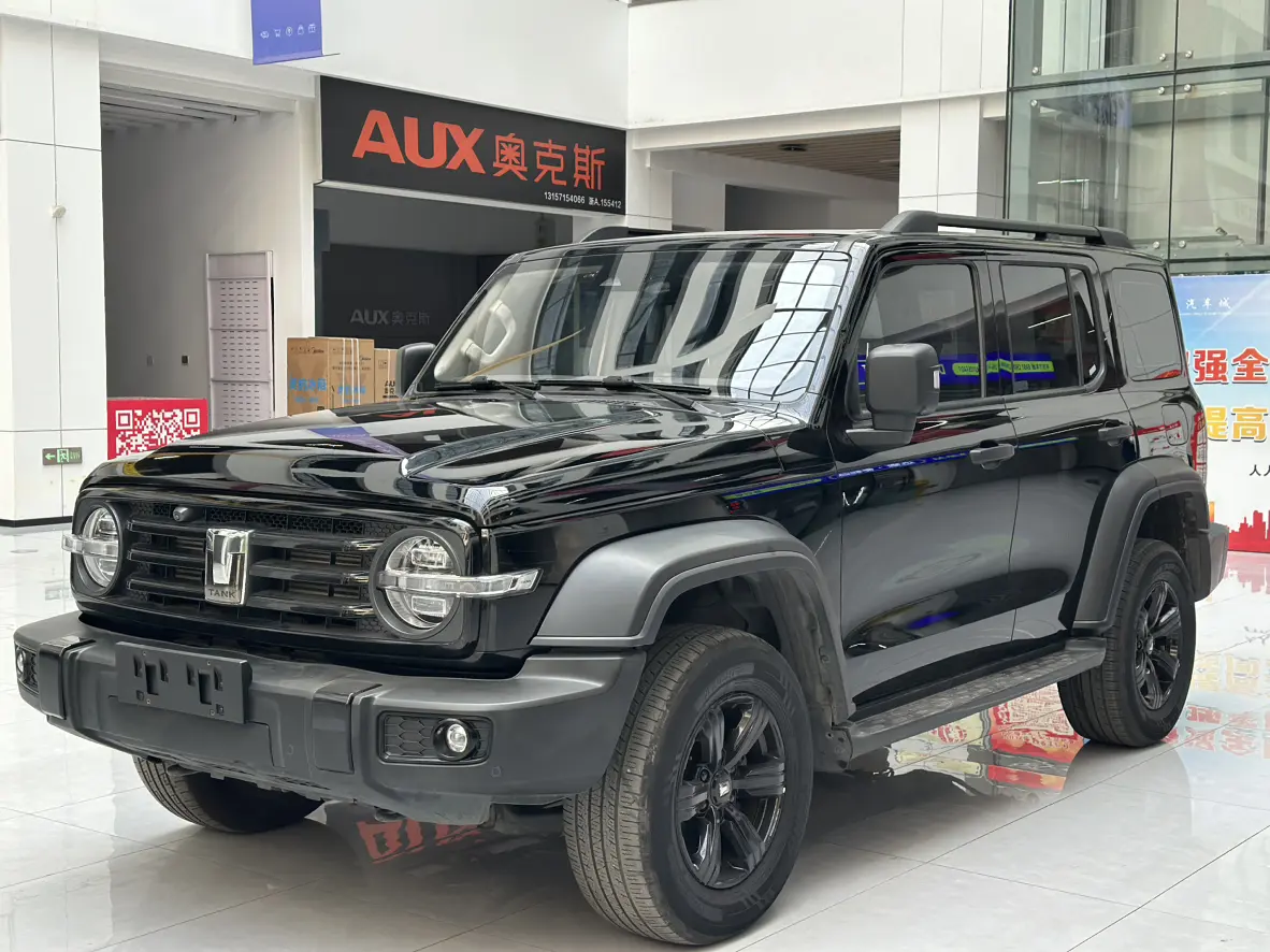 Tank 300  из Китая