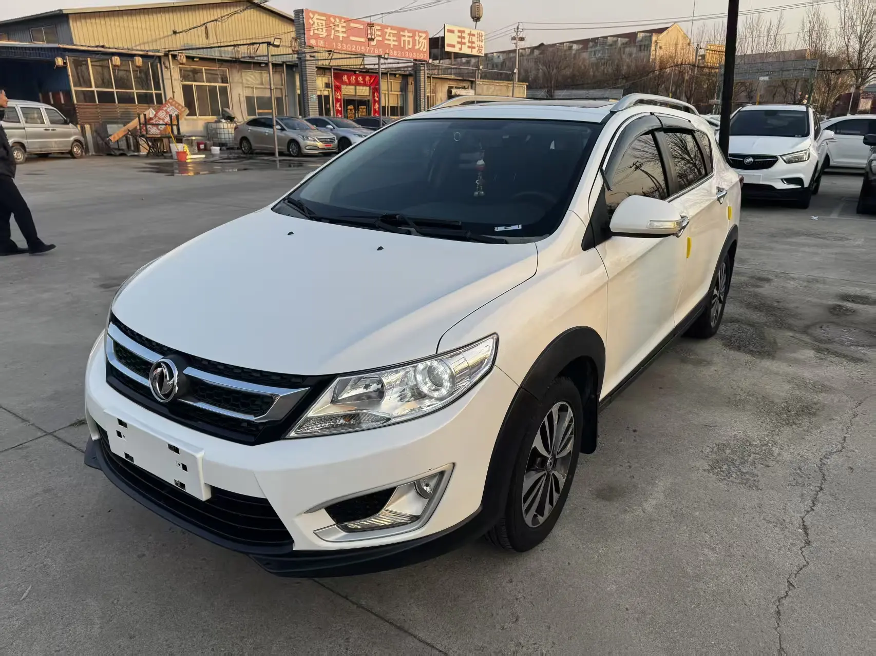 Dongfeng Fengshen AX3  из Китая
