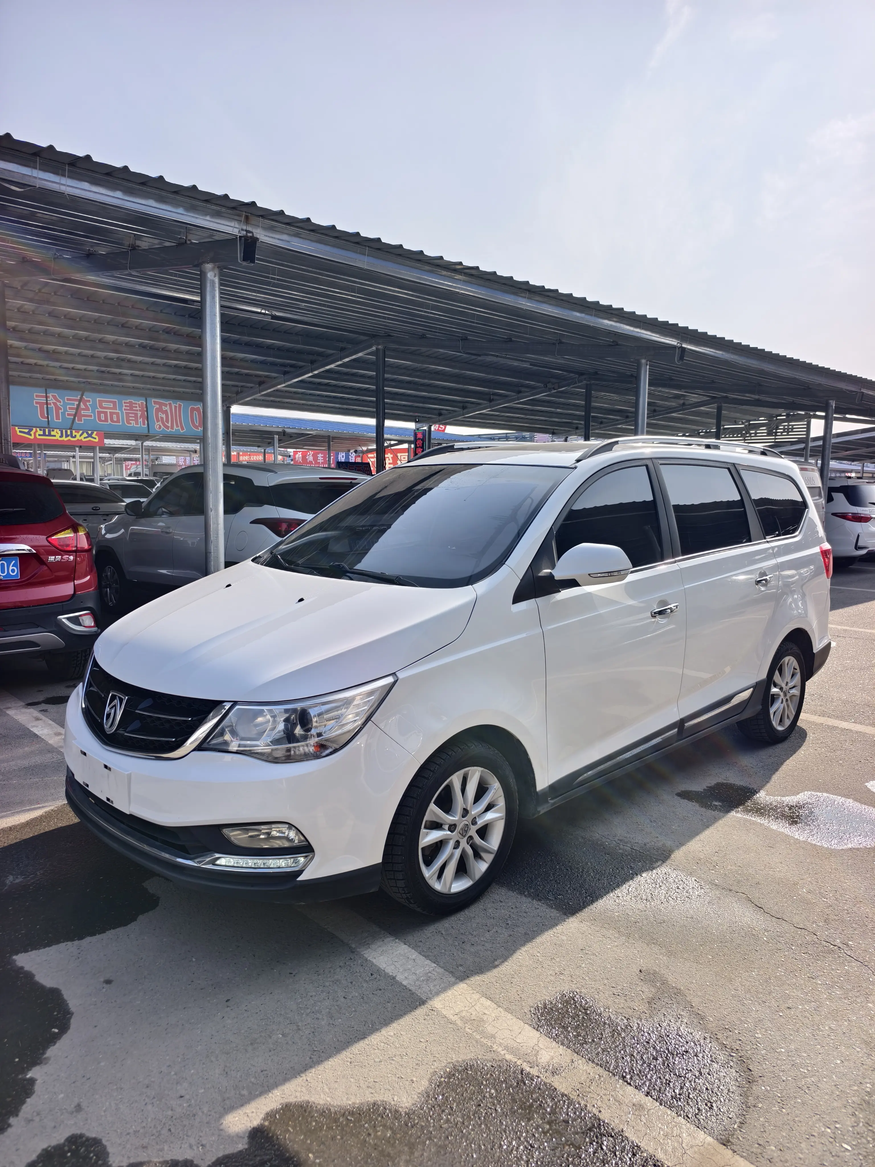 Baojun 730  из Китая