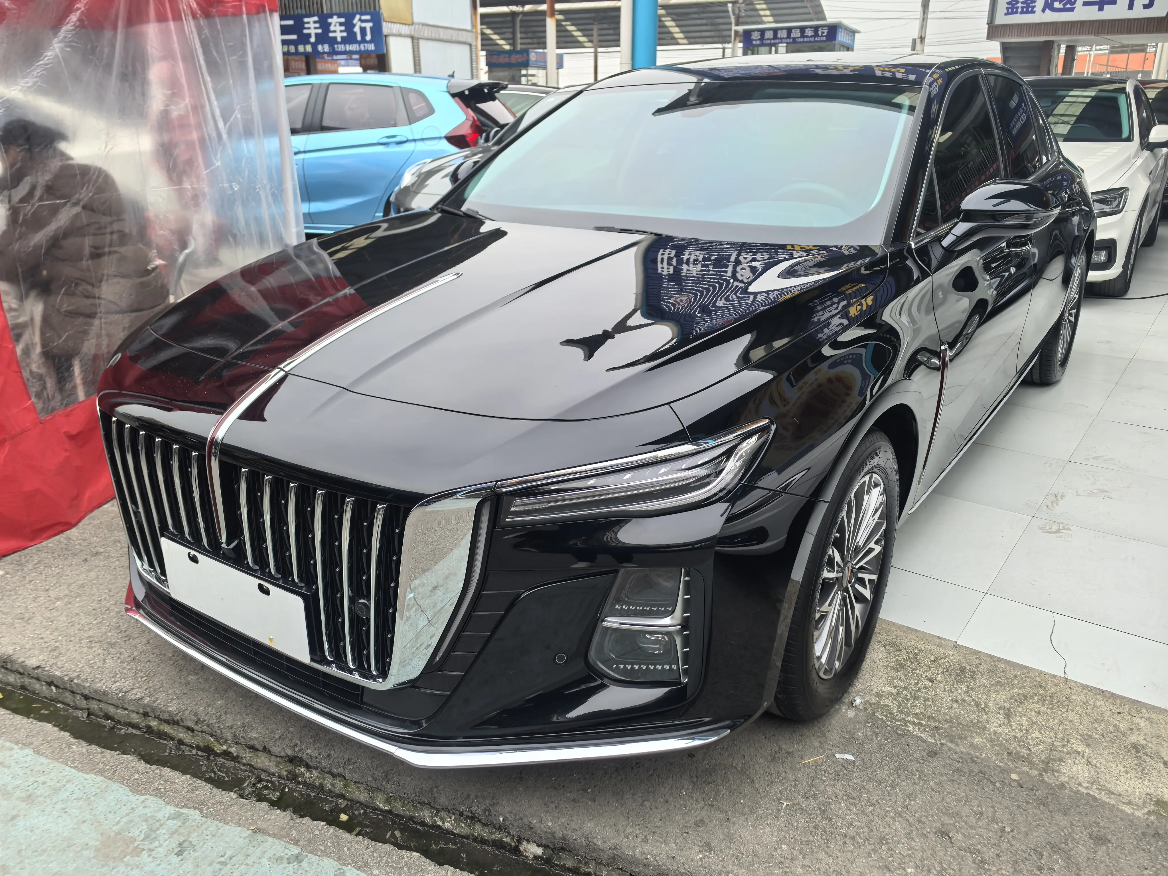 Hongqi H5  из Китая