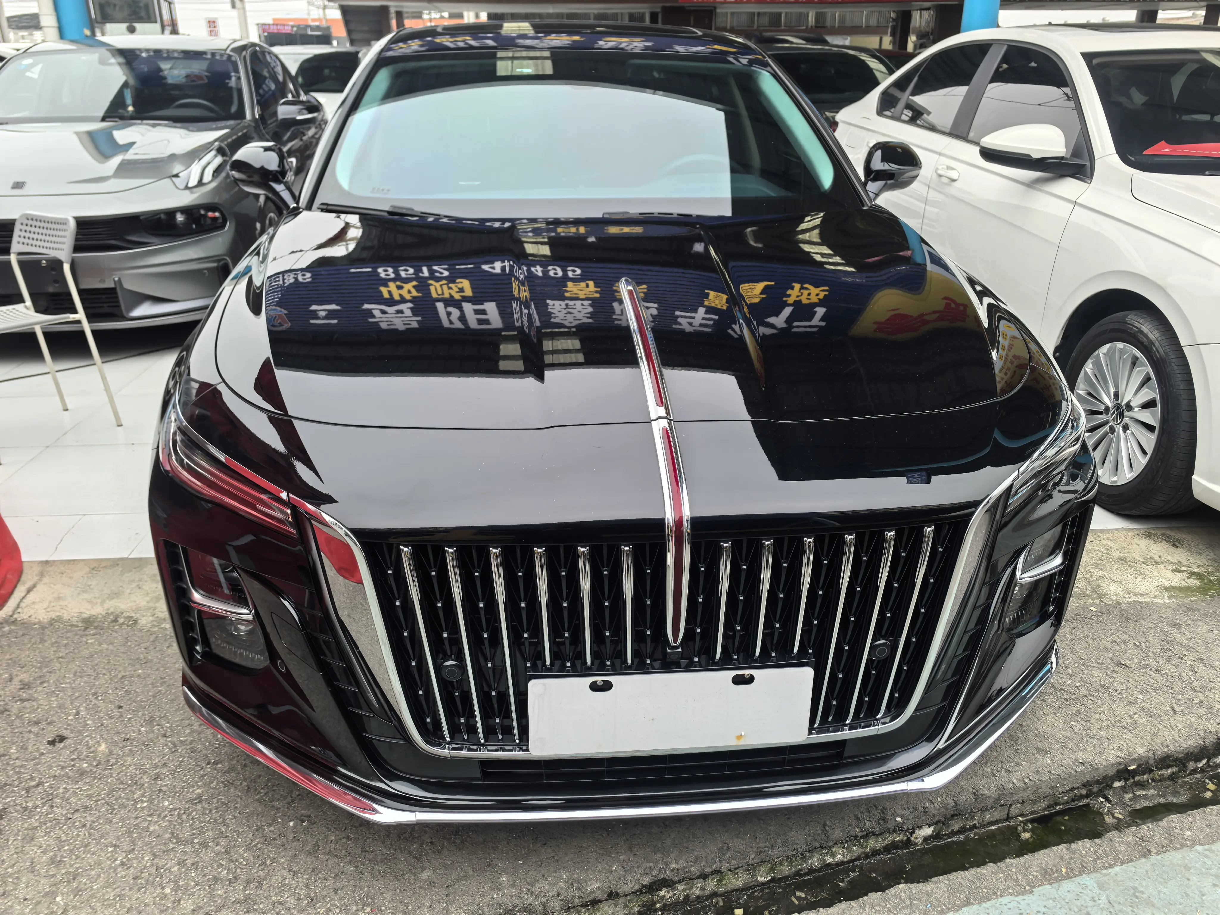 Hongqi H5  из Китая