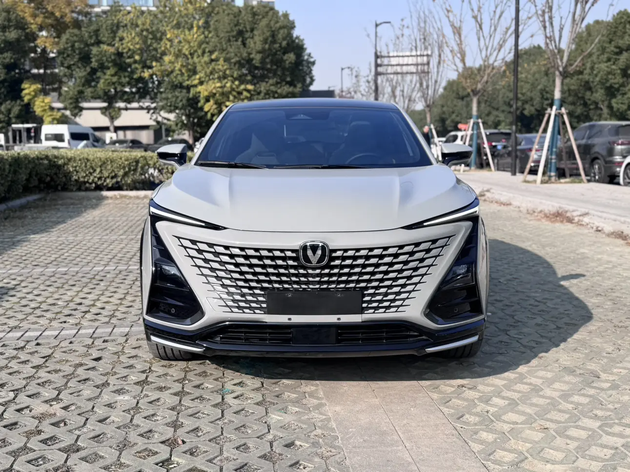 Changan UNI-T  из Китая