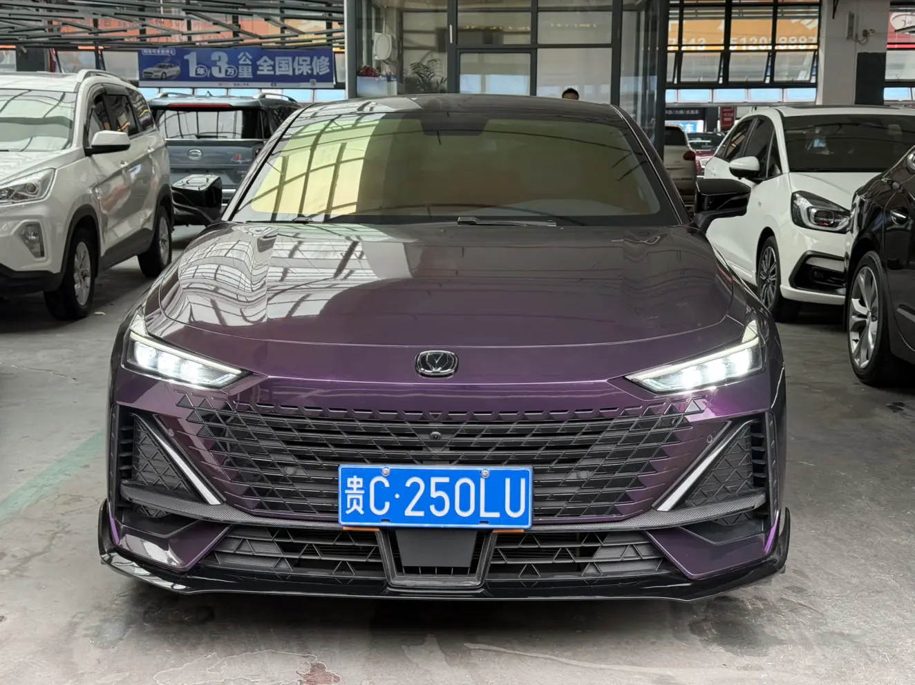 Changan UNI-V  из Китая