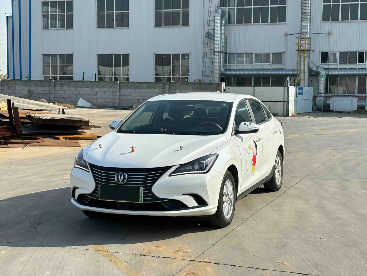 Changan Eado EV  из Китая