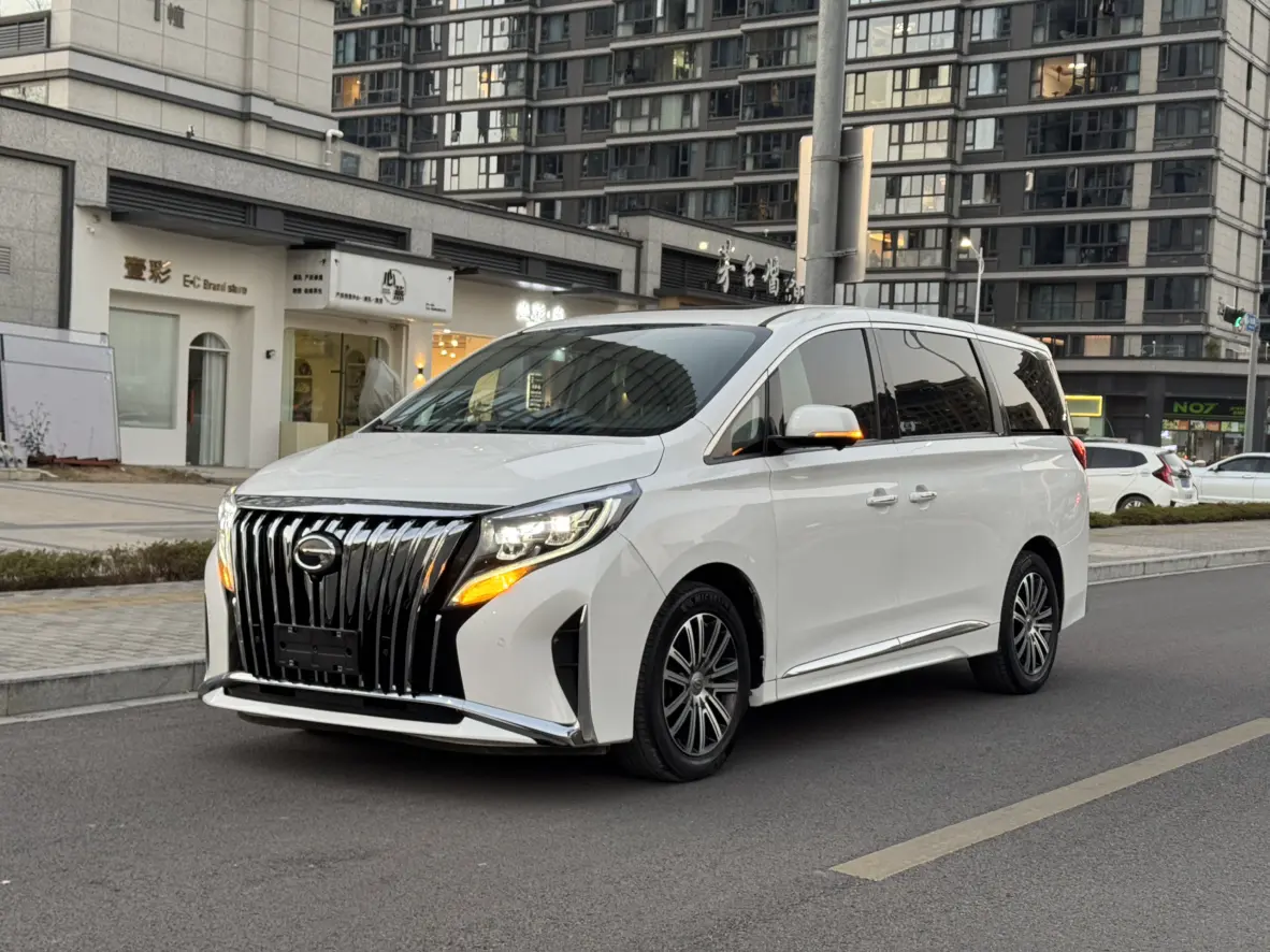 GAC Trumpchi M8  из Китая