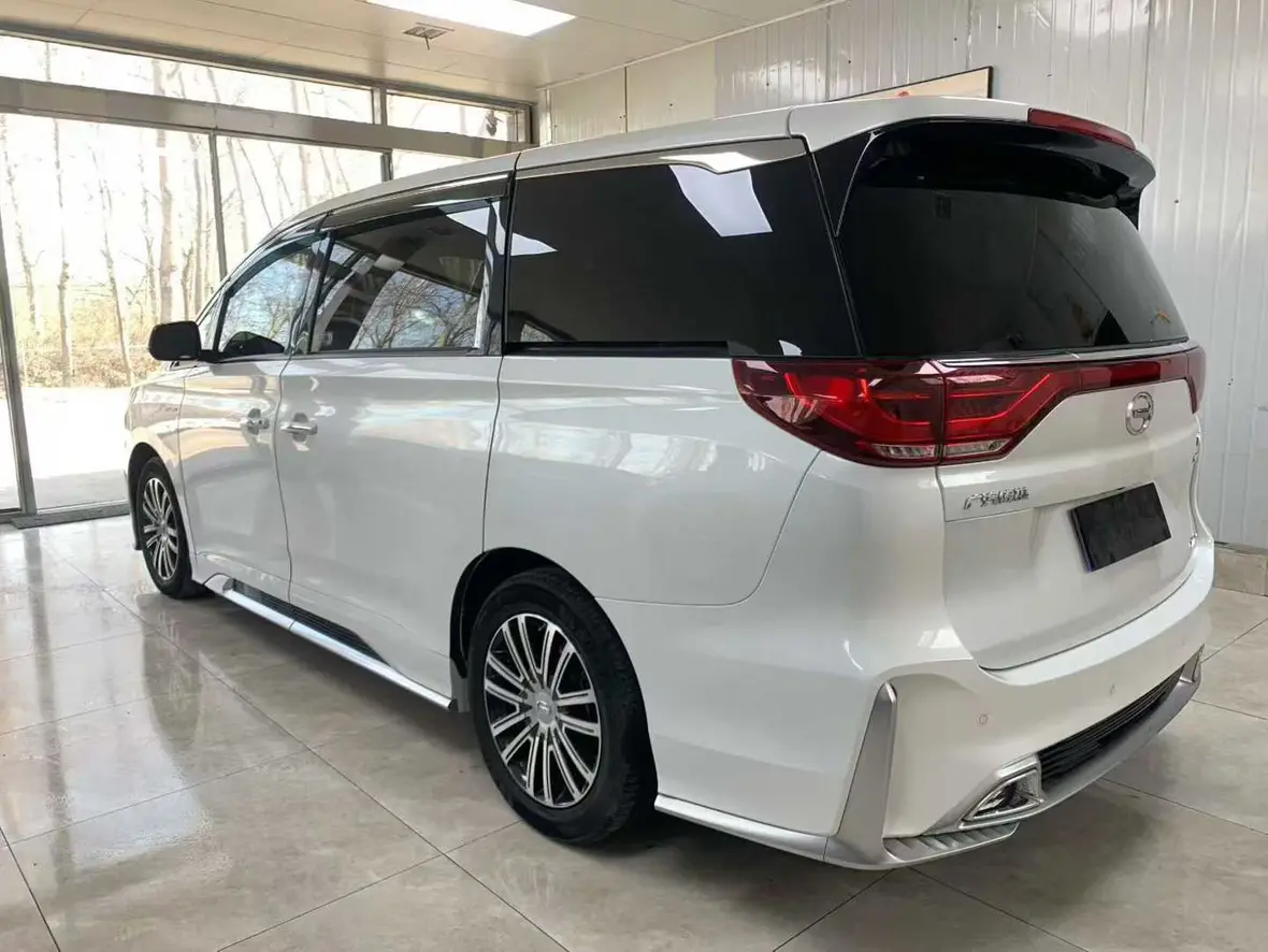 GAC Trumpchi M8  из Китая