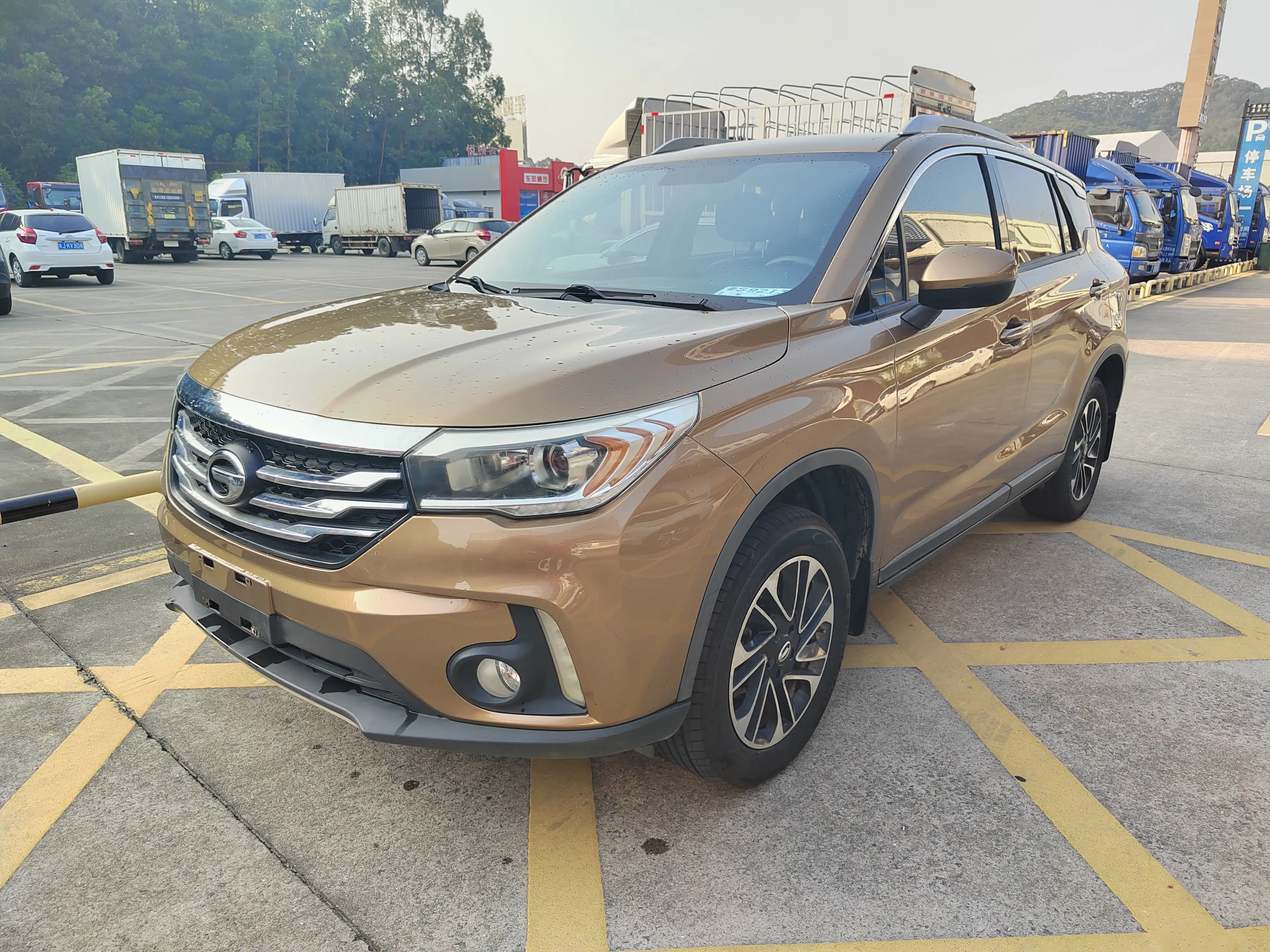 GAC Trumpchi GS4  из Китая
