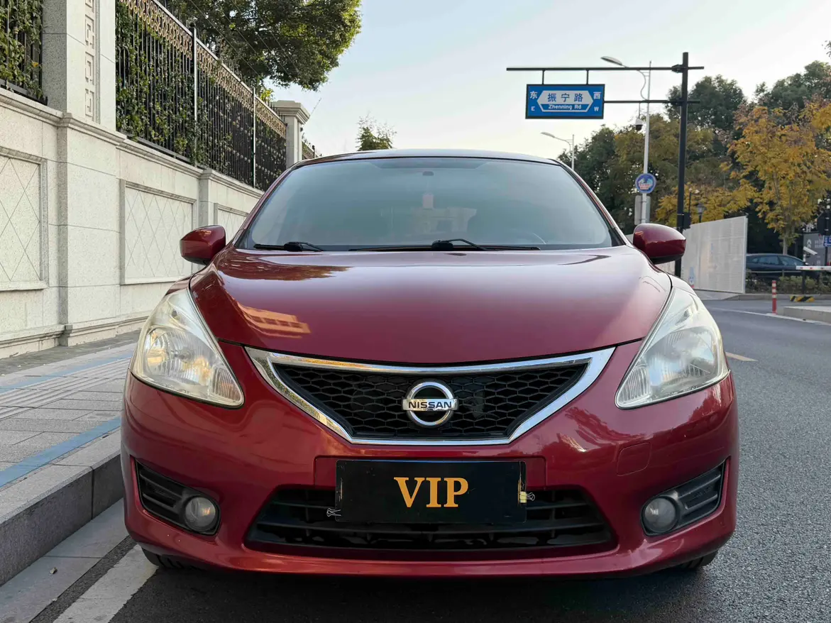 Nissan Tiida  из Китая