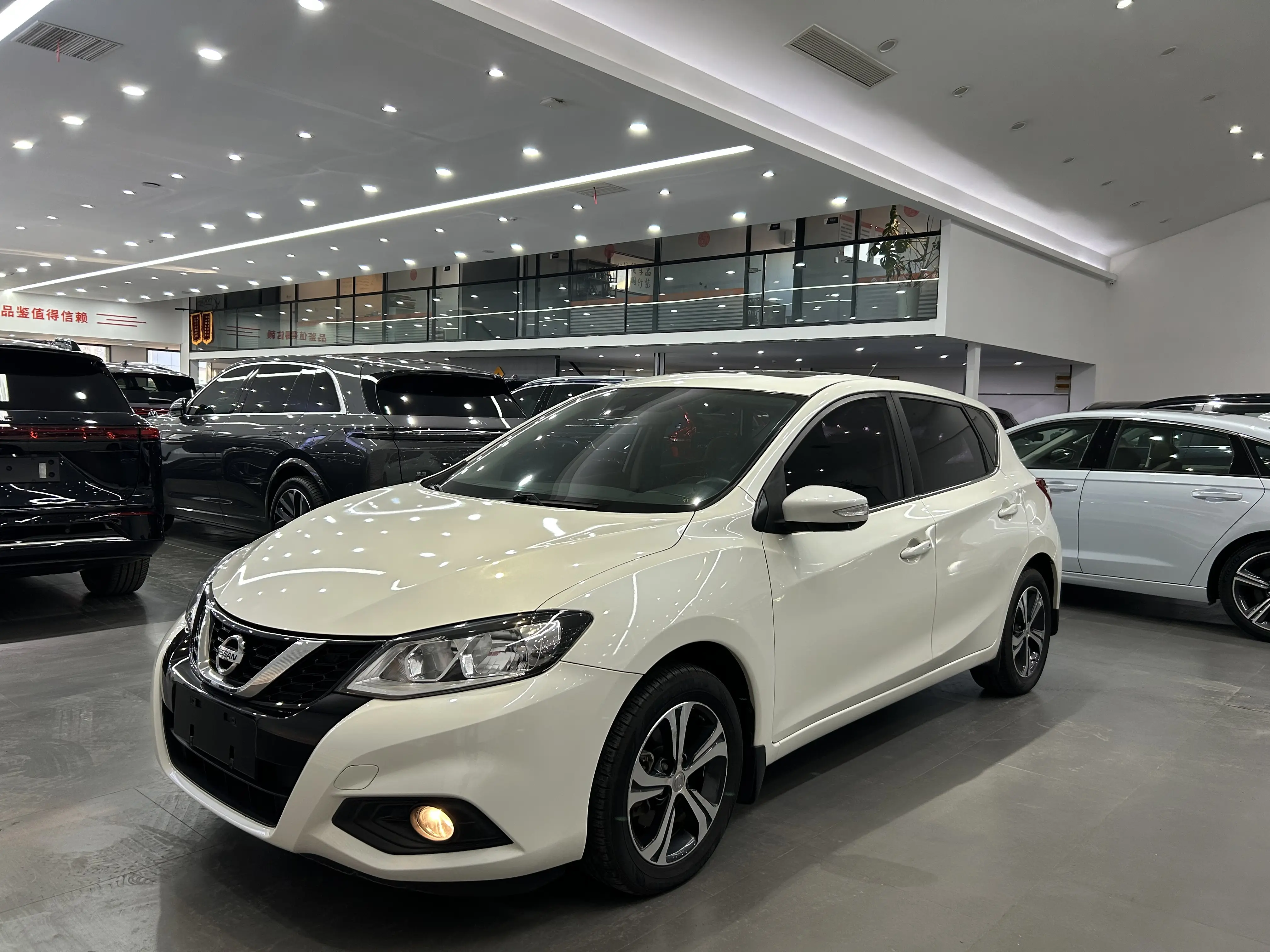 Nissan Tiida  из Китая