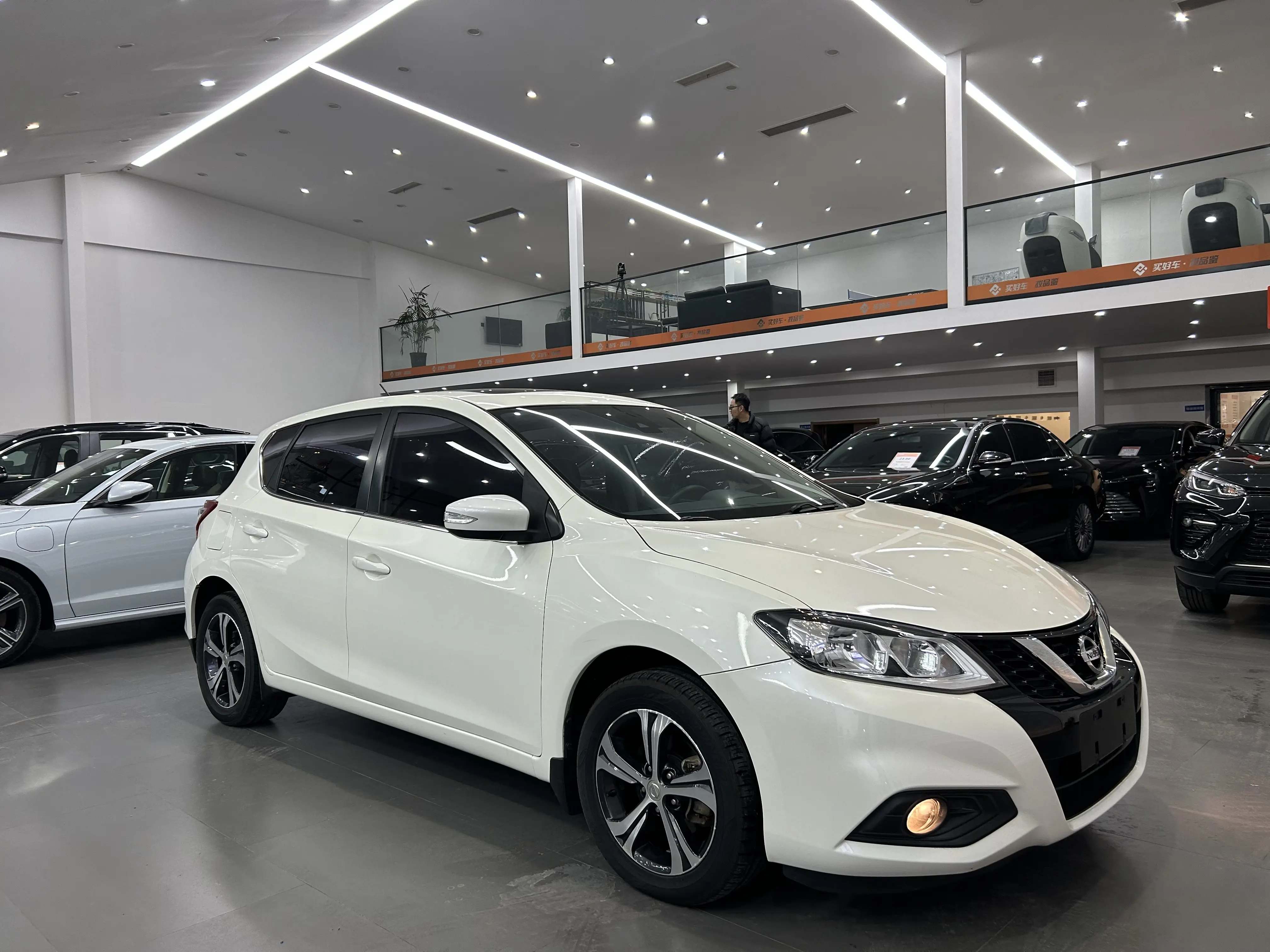 Nissan Tiida  из Китая