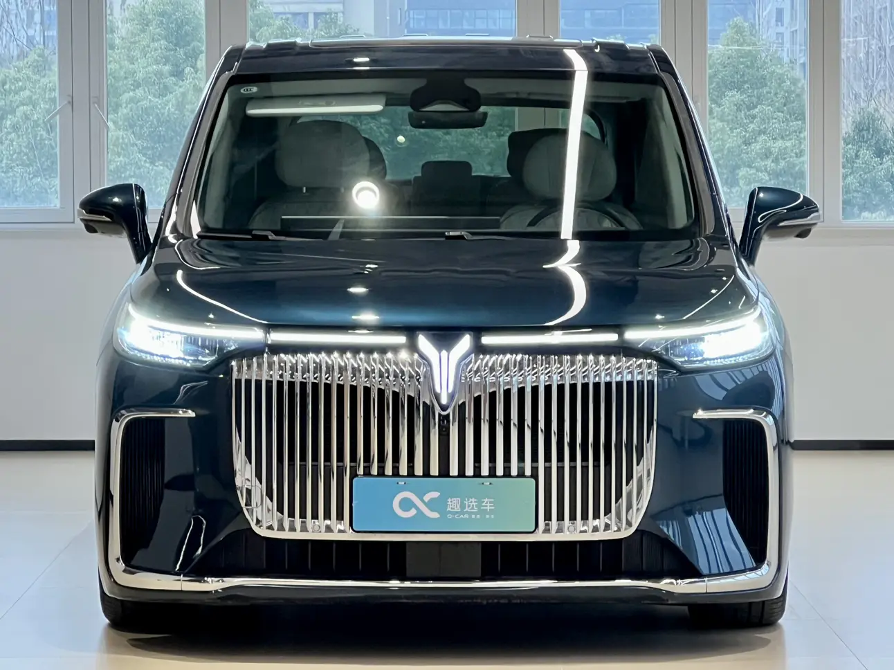 Voyah Lantu Dreamer PHEV  из Китая