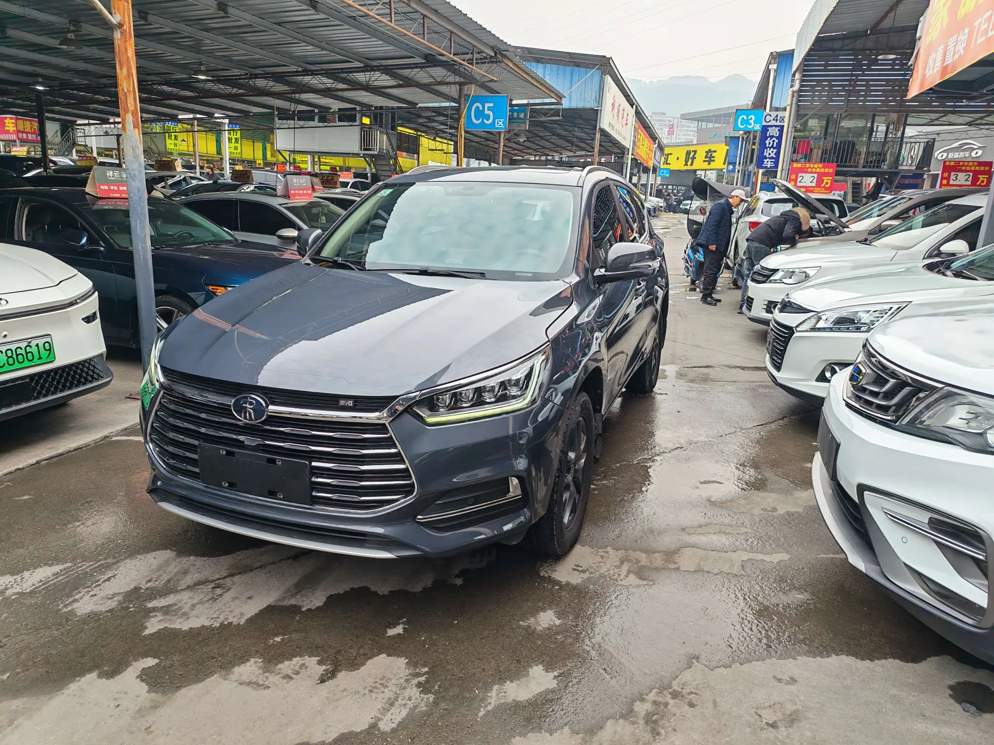 BYD Song  из Китая