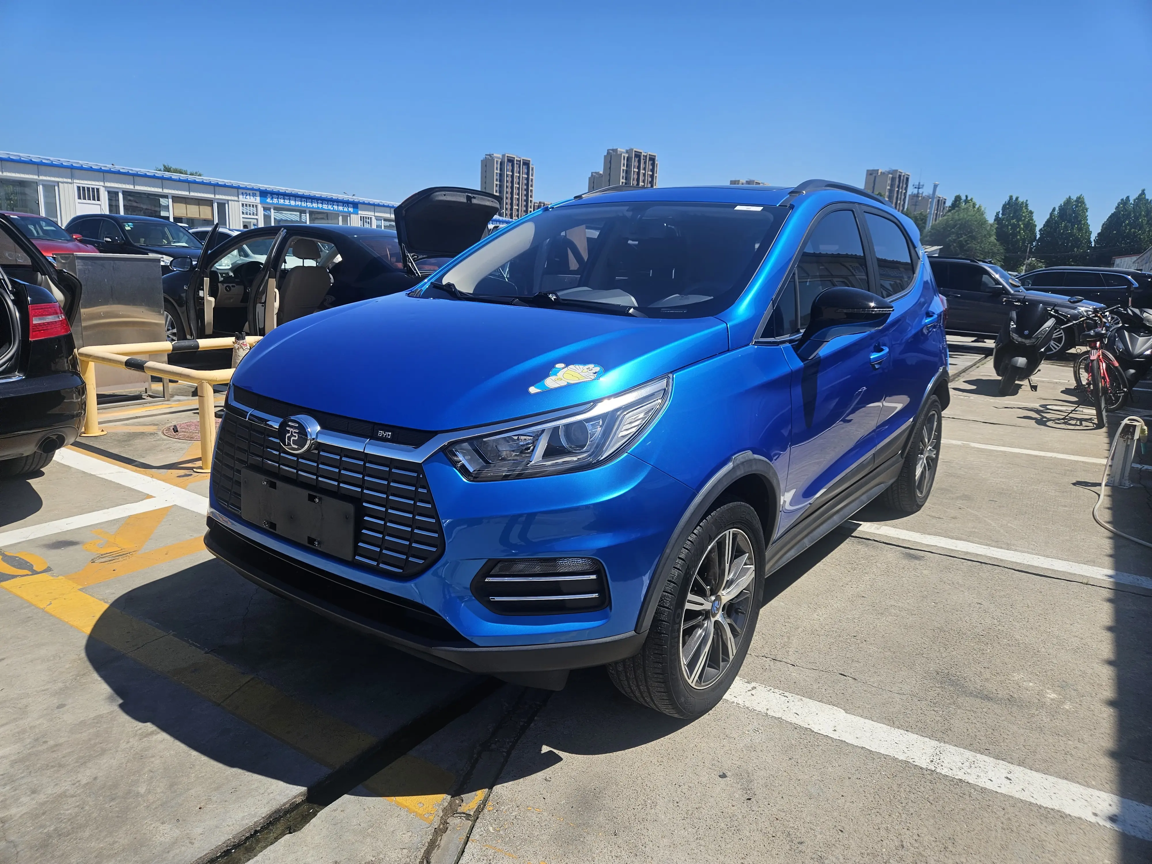 BYD Yuan EV  из Китая