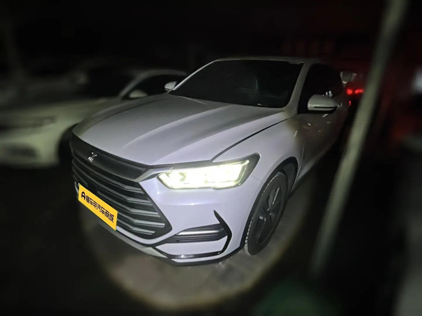 BYD Song Pro DM  из Китая