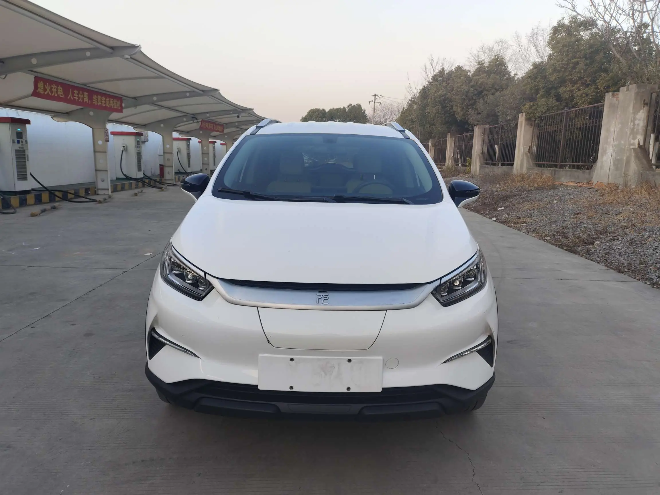 BYD Yuan Pro  из Китая