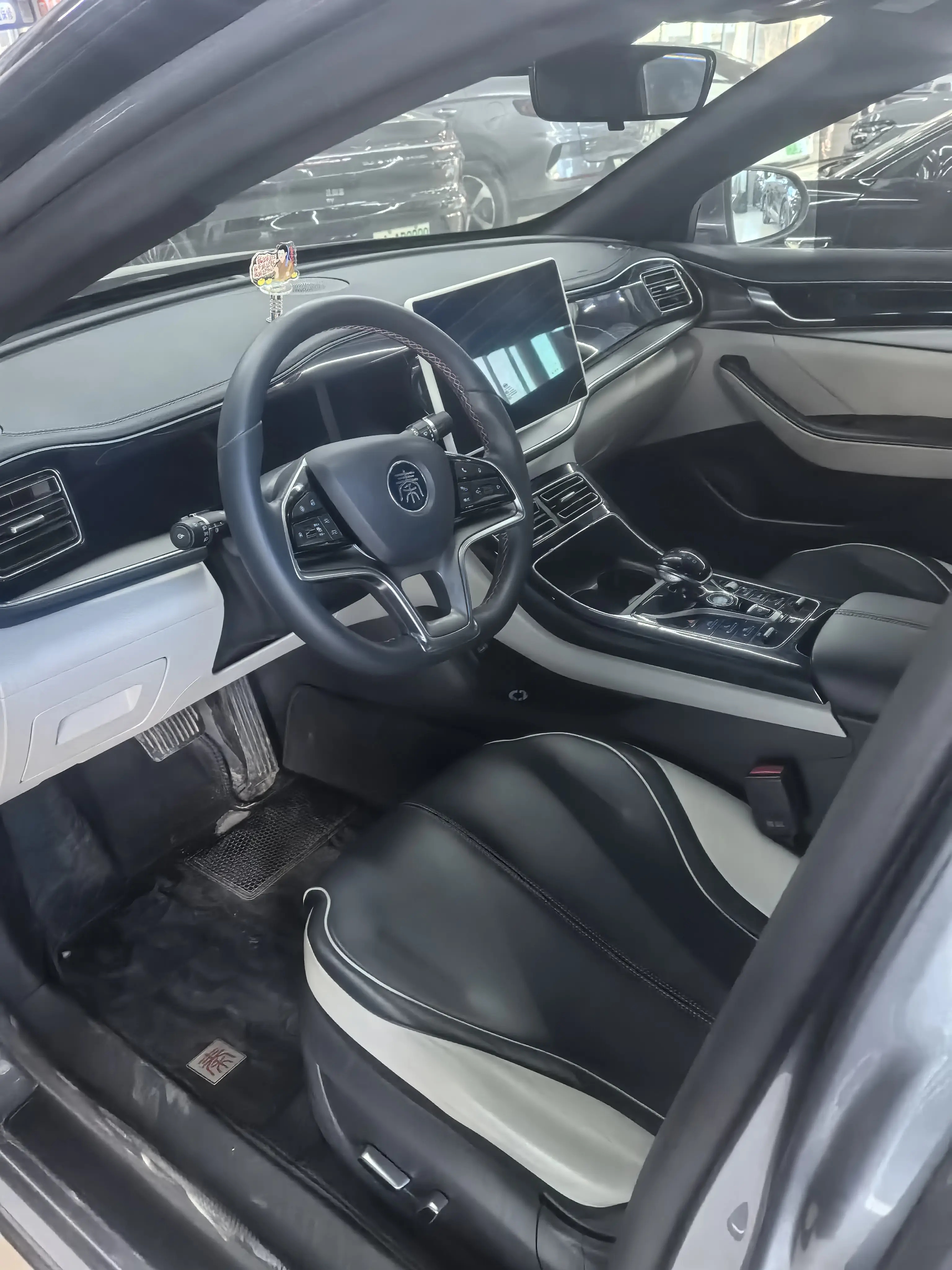 BYD Qin PLUS EV  из Китая