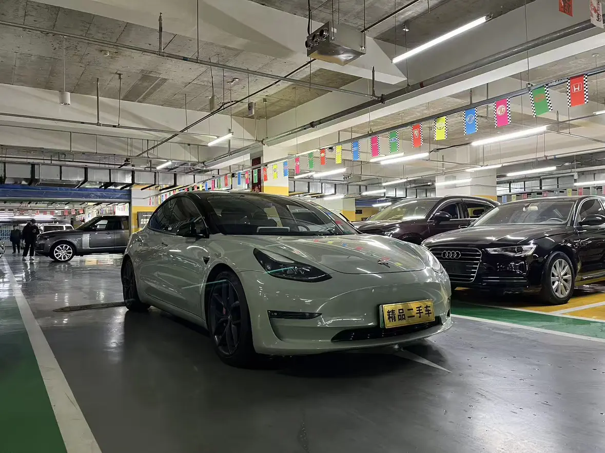 Tesla Model 3  из Китая