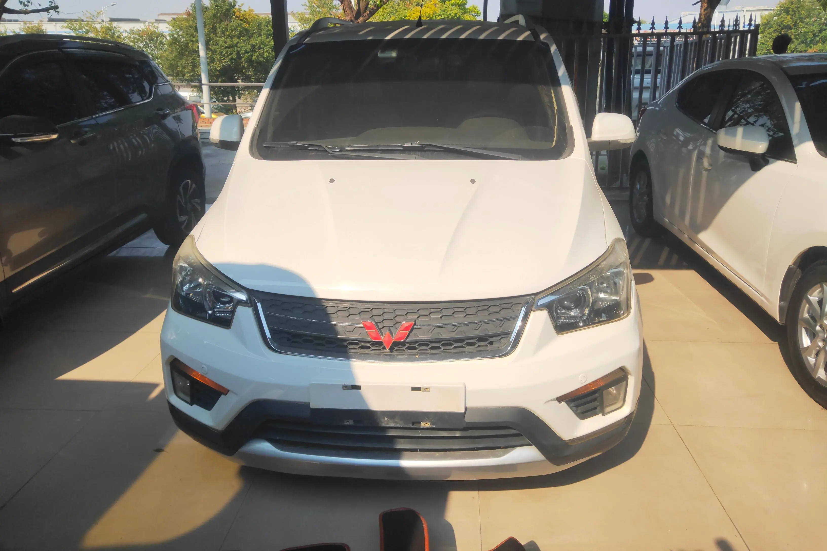 Wuling Hongguang  из Китая