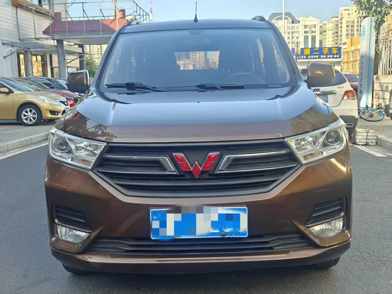 Wuling Hongguang  из Китая