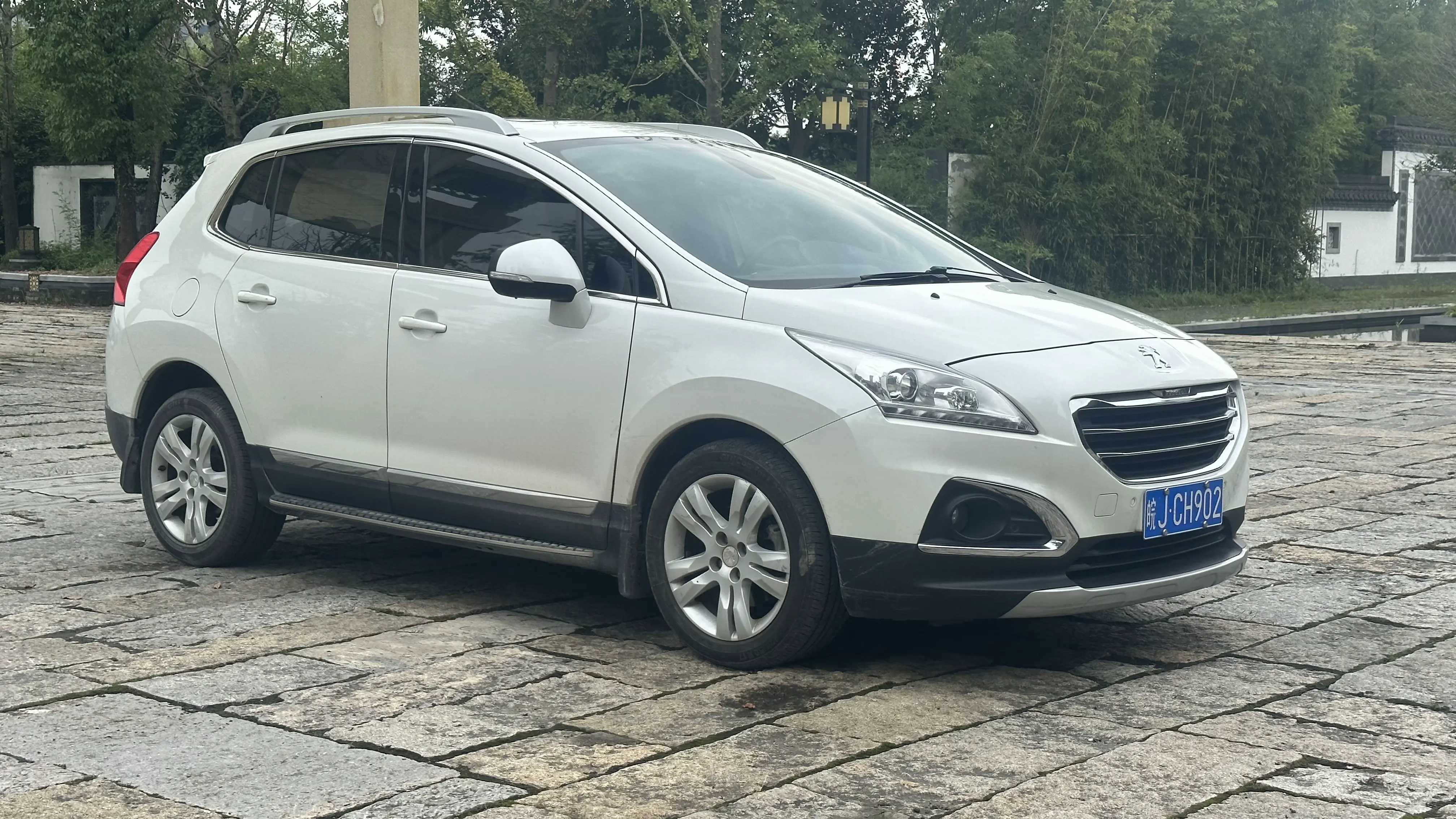 Peugeot 3008  из Китая