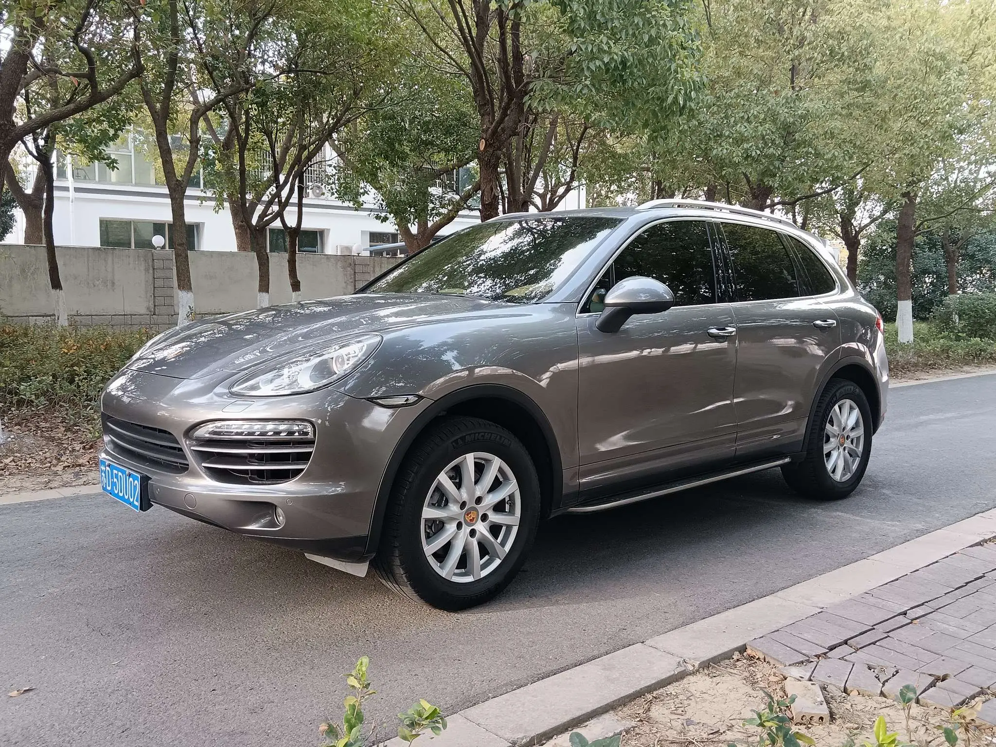 Porsche Cayenne  из Китая