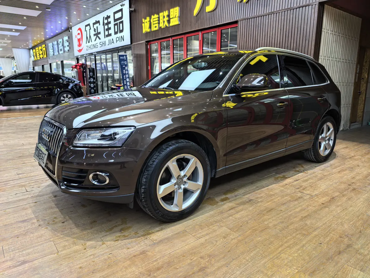 Audi Q5  из Китая