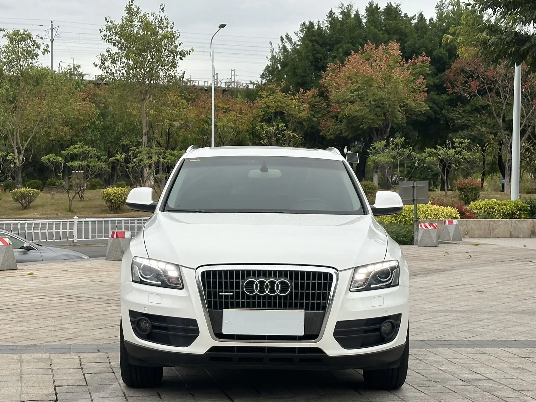 Audi Q5  из Китая