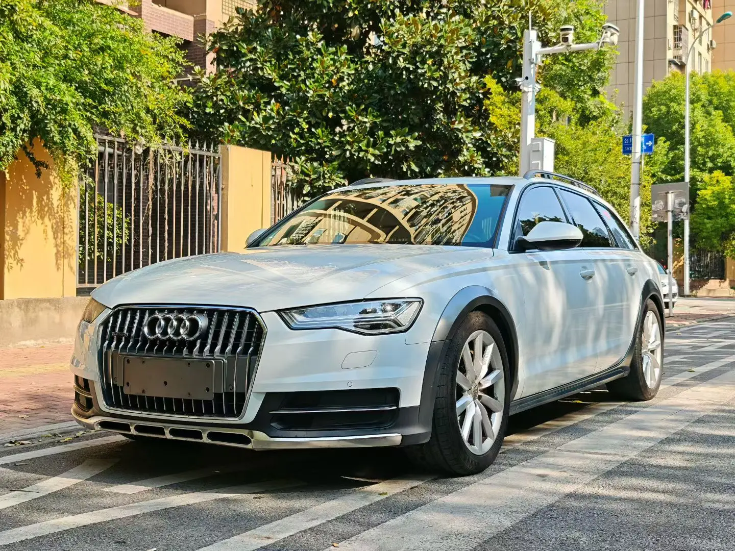 Audi A6  из Китая