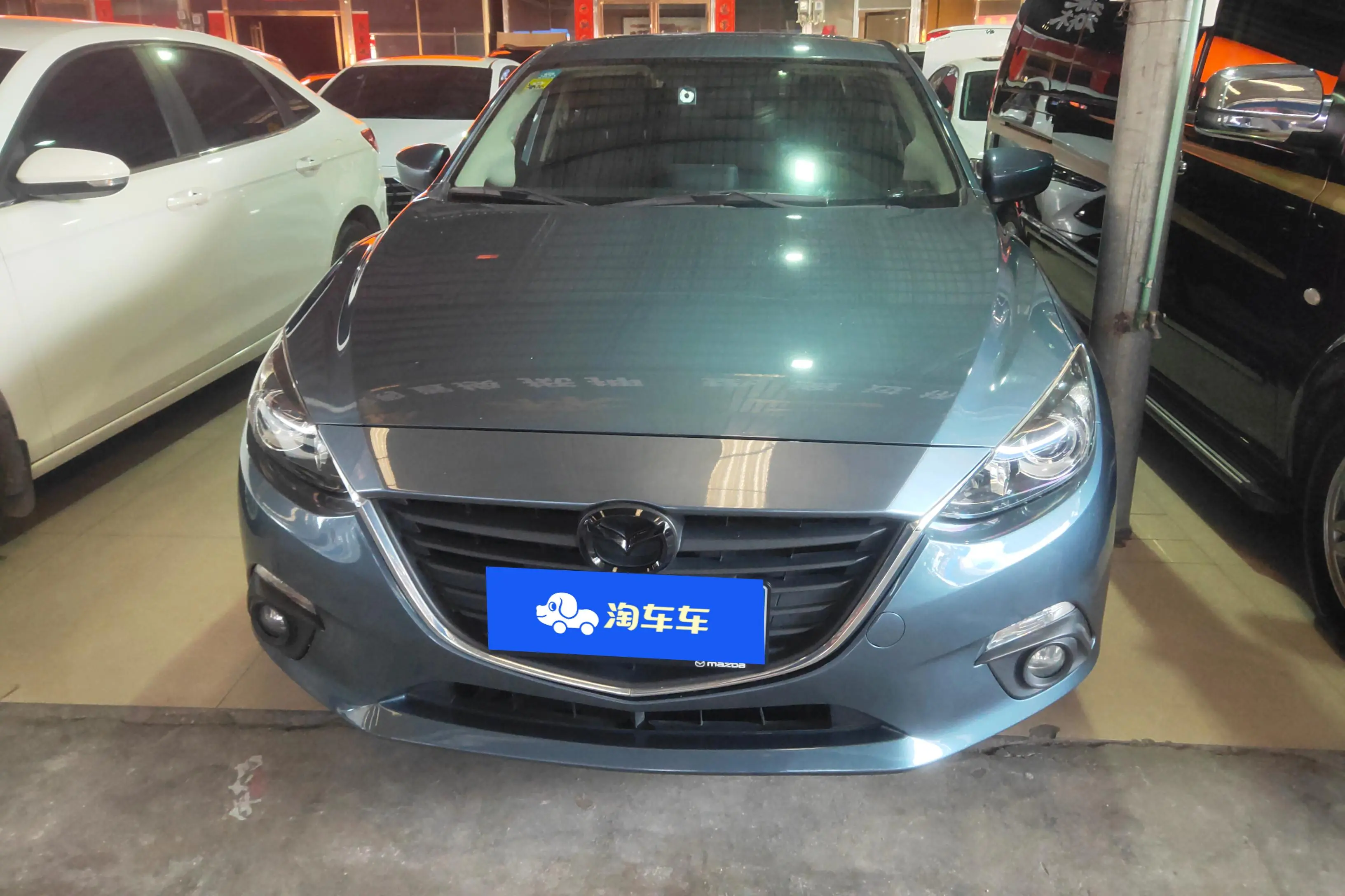 Mazda Axela (Mazda3)  из Китая