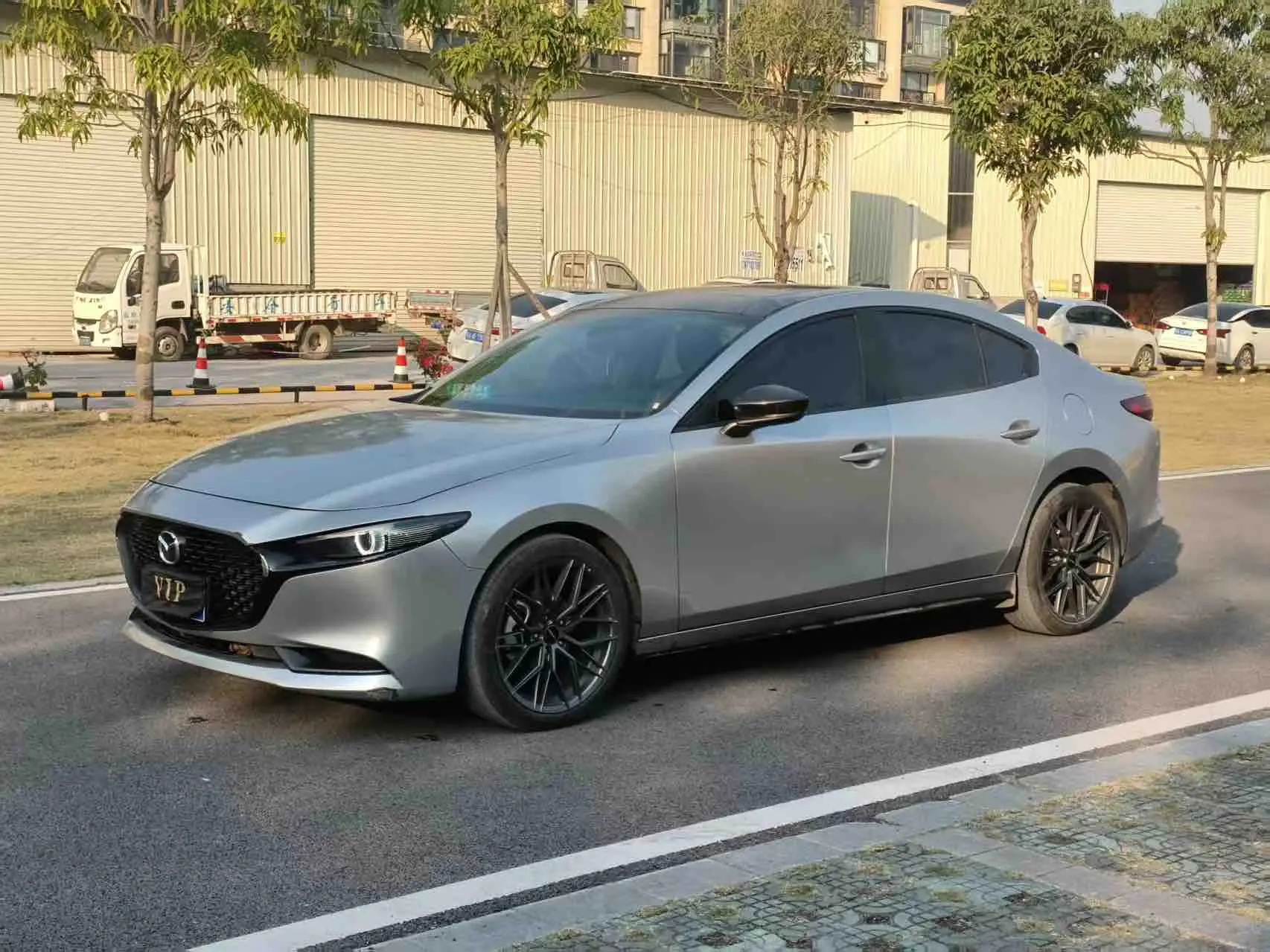 Mazda Axela (Mazda3)  из Китая