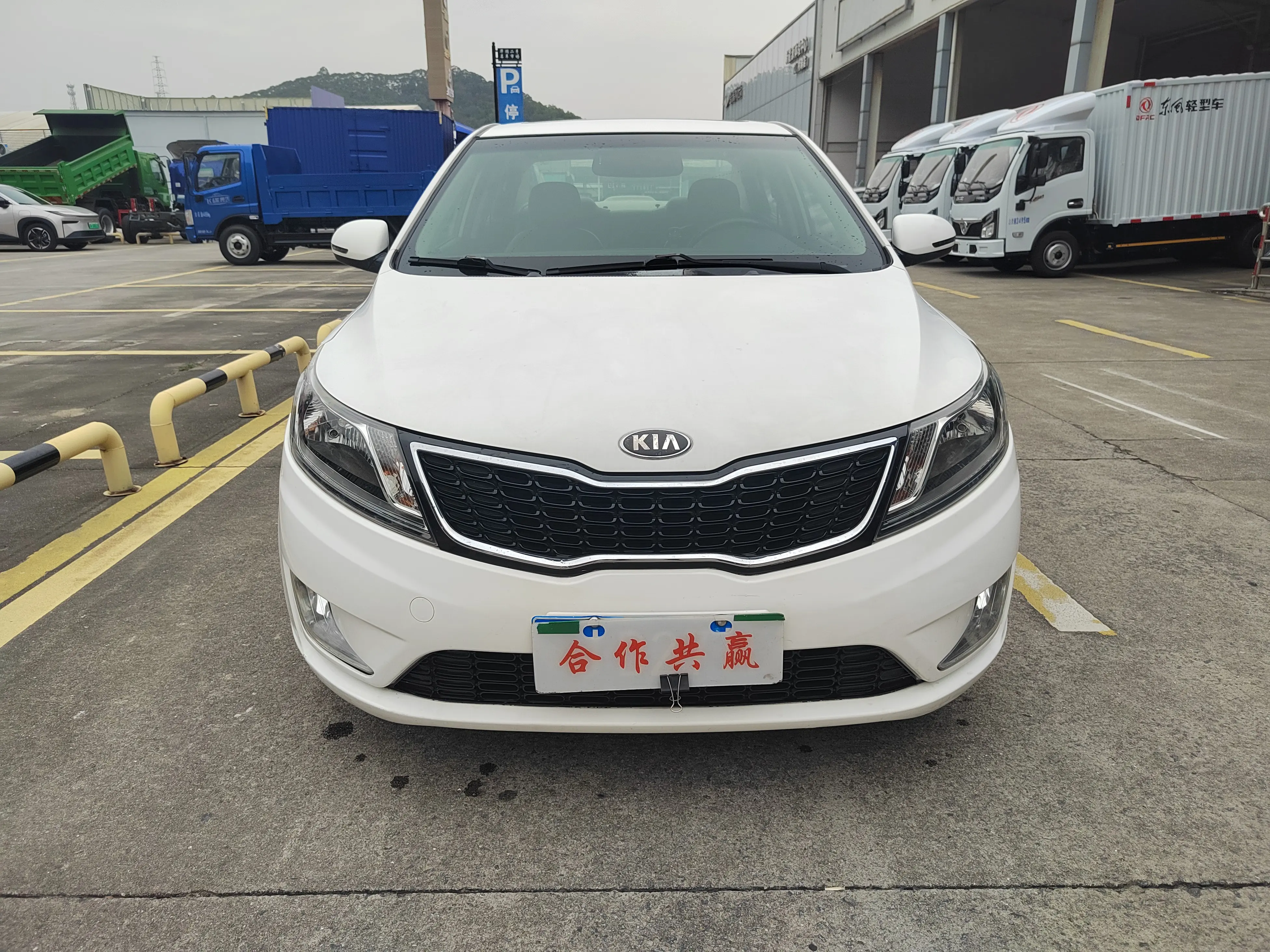 Kia K2  из Китая