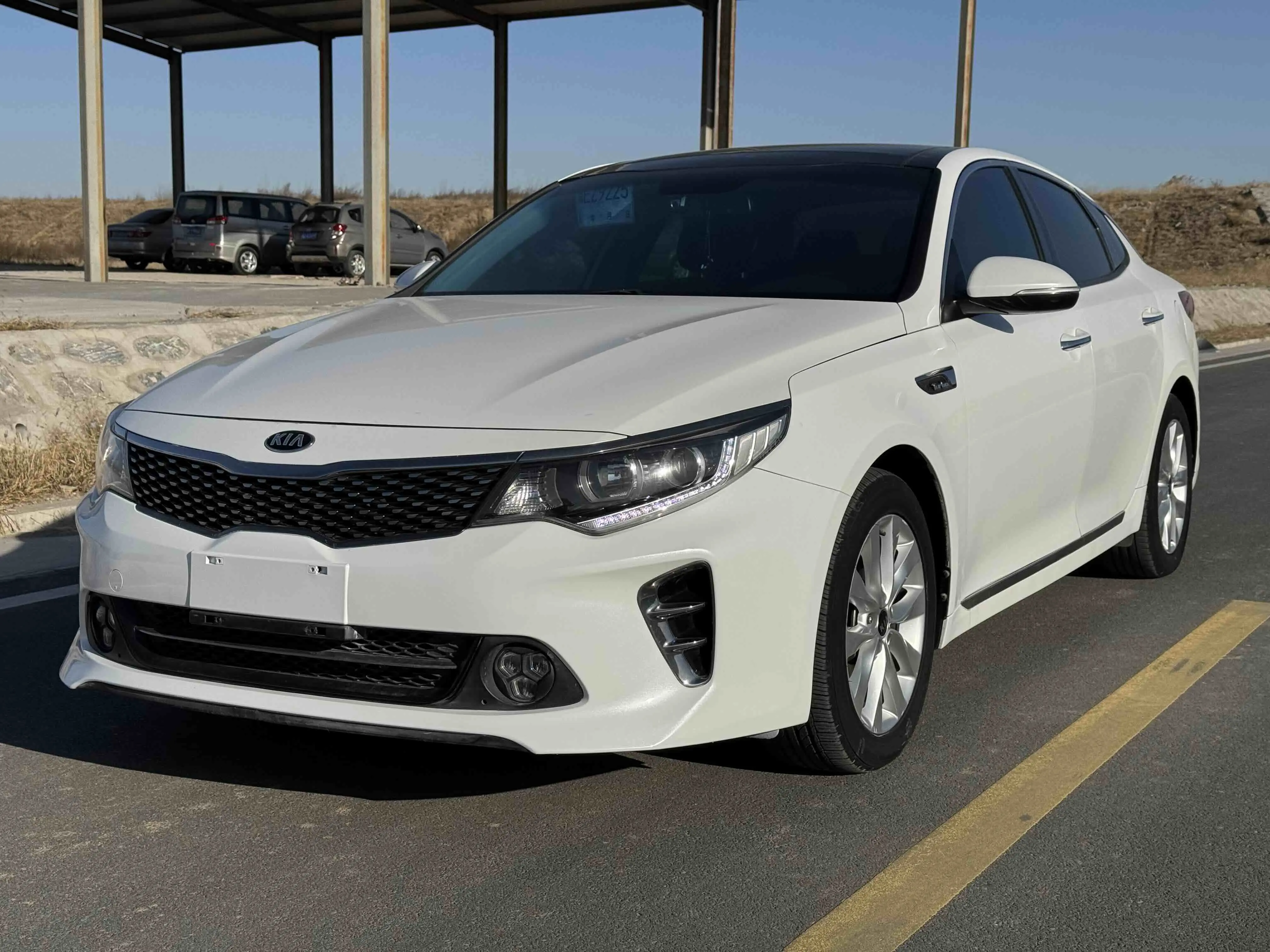 Kia K5  из Китая