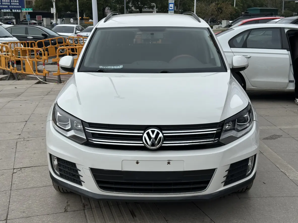 Volkswagen Tiguan  из Китая